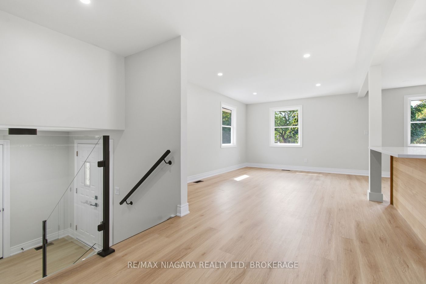 48 Endicott Terrace