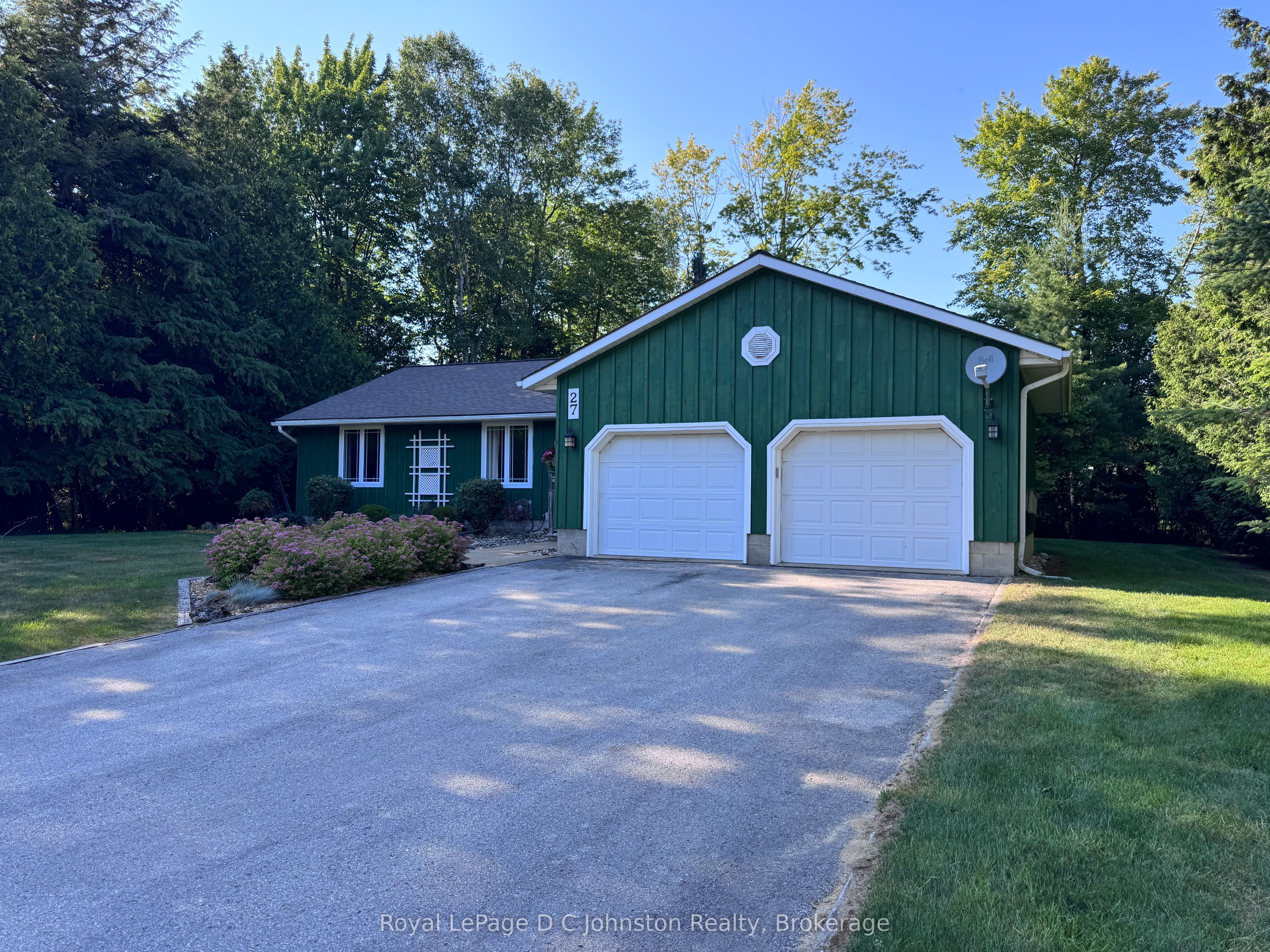 27 Gremik Crescent