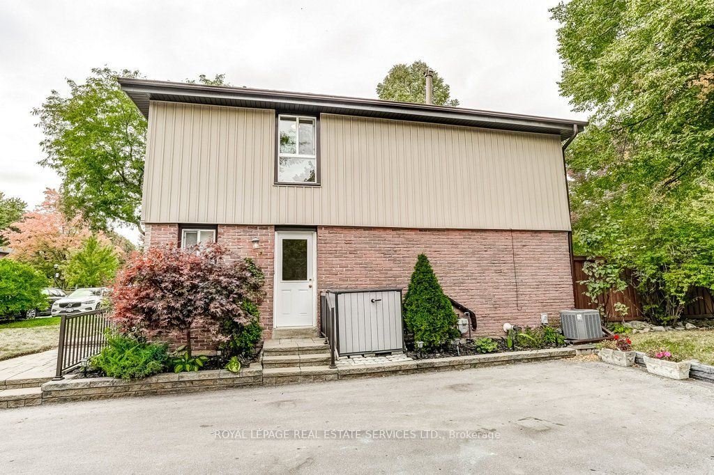 1770 Hyde Mill Crescent
