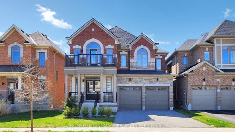 62 Frank Kelly Drive East Gwillimbury ON L9N 0V2