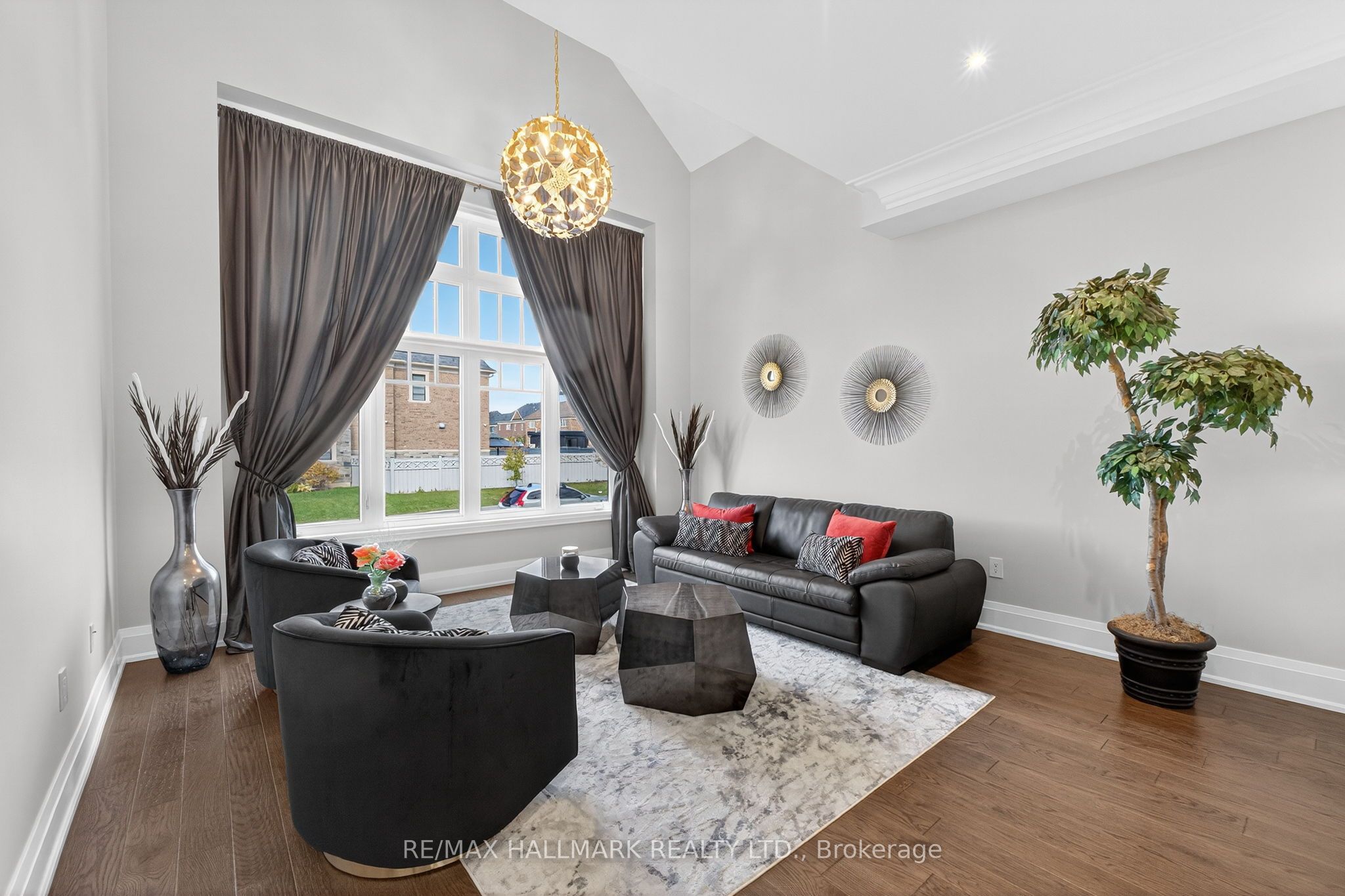 29 Secret Garden Court