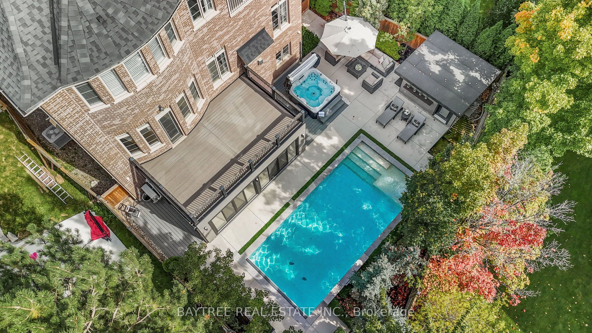 16 Hickory Ridge Court