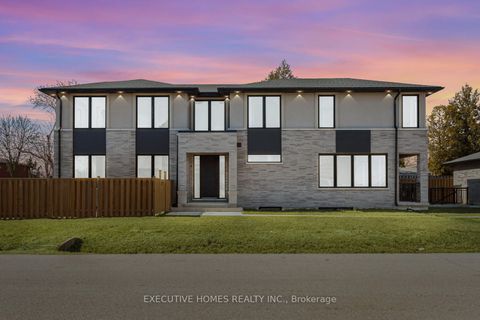 797 First Street Mississauga ON L5E 1A3