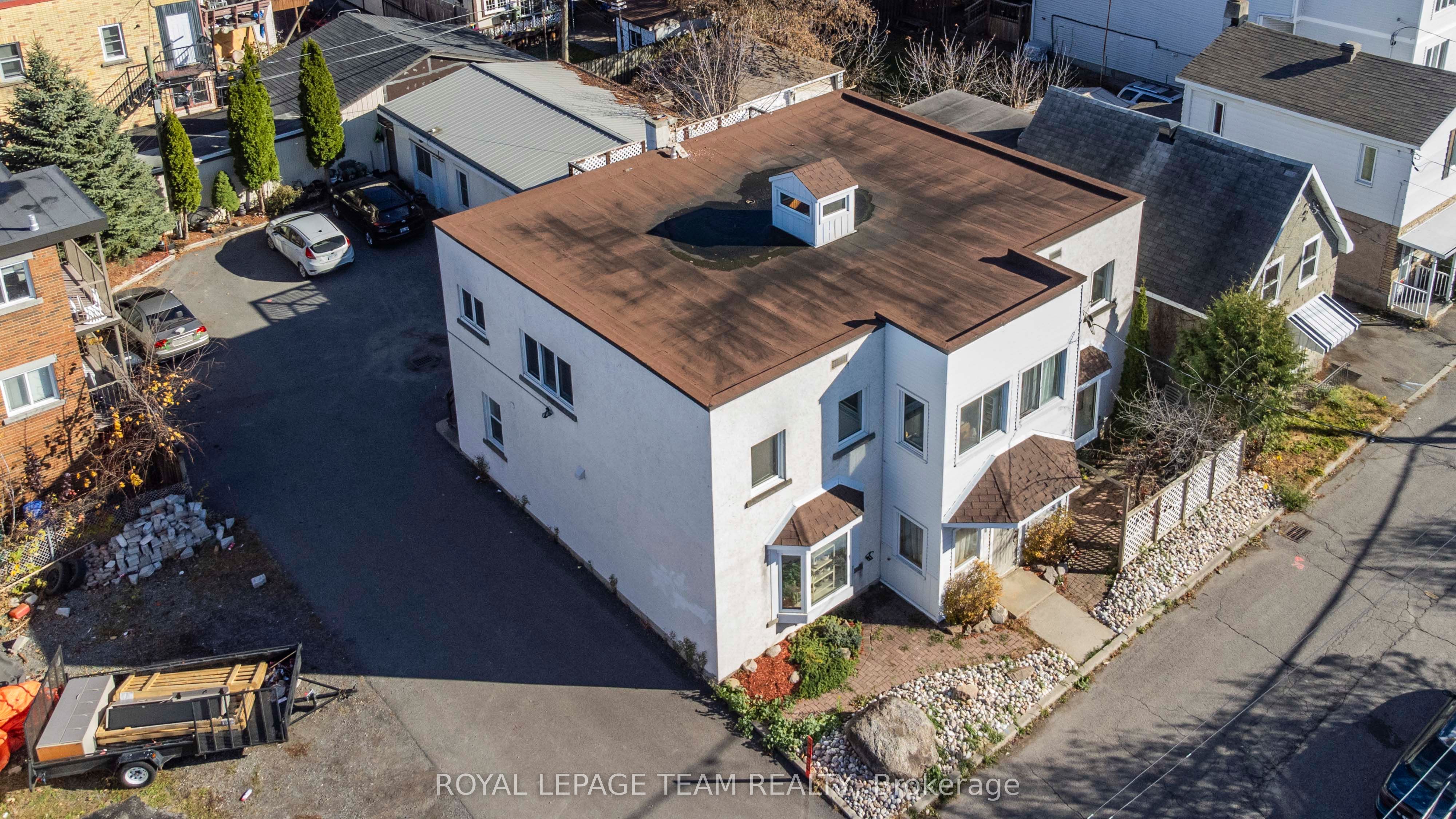 213 Desrosiers Street