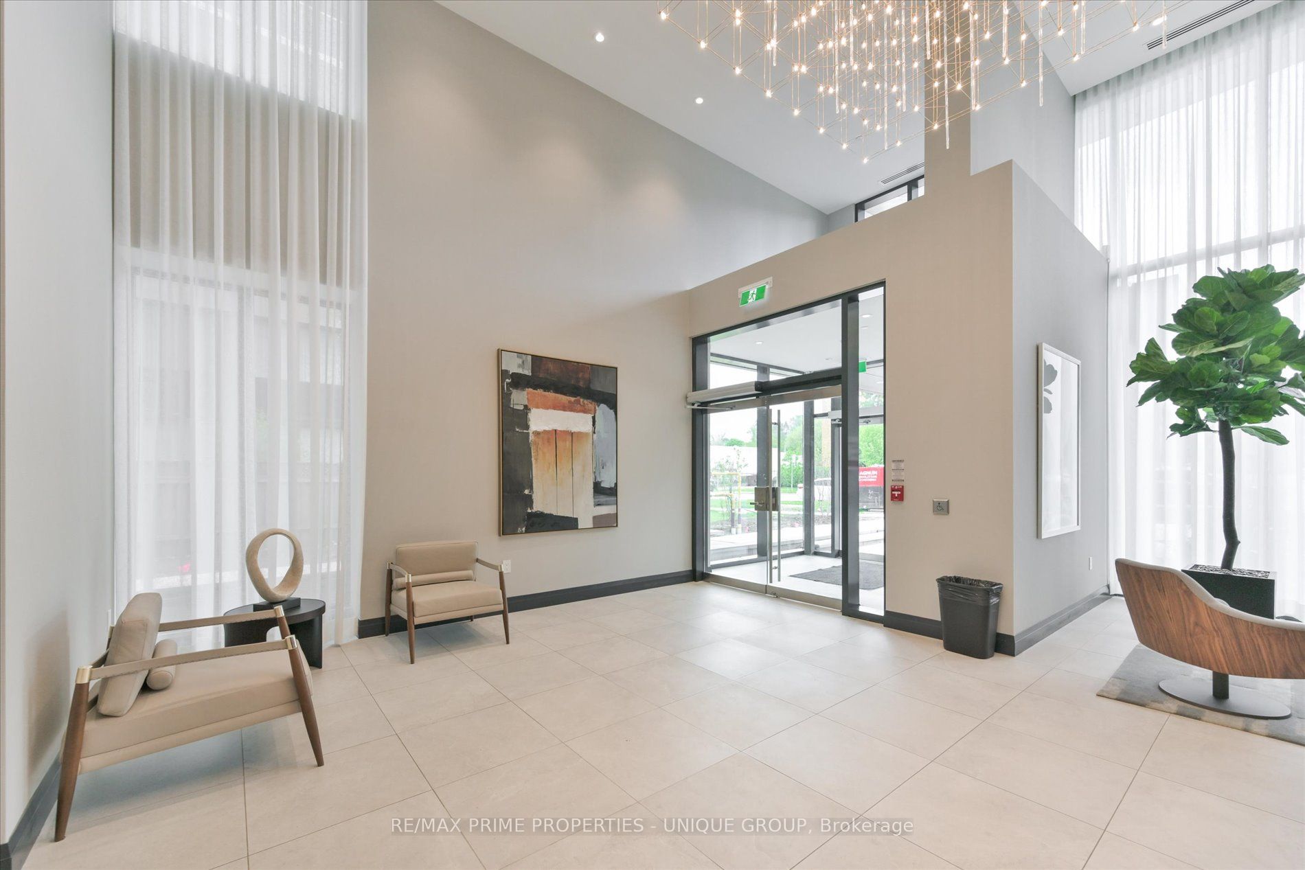 293 The Kingsway N/A 322