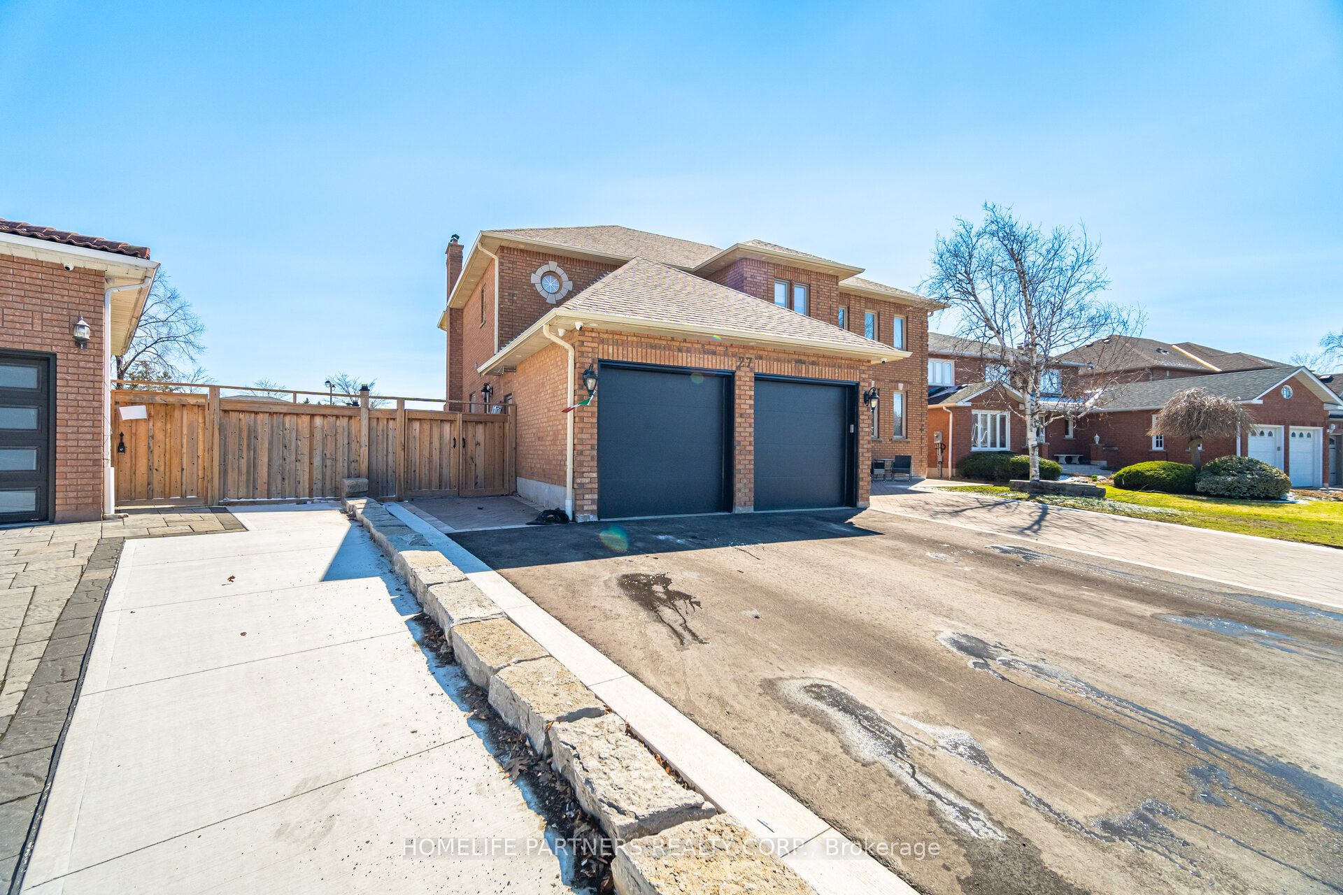 27 Marconi Avenue