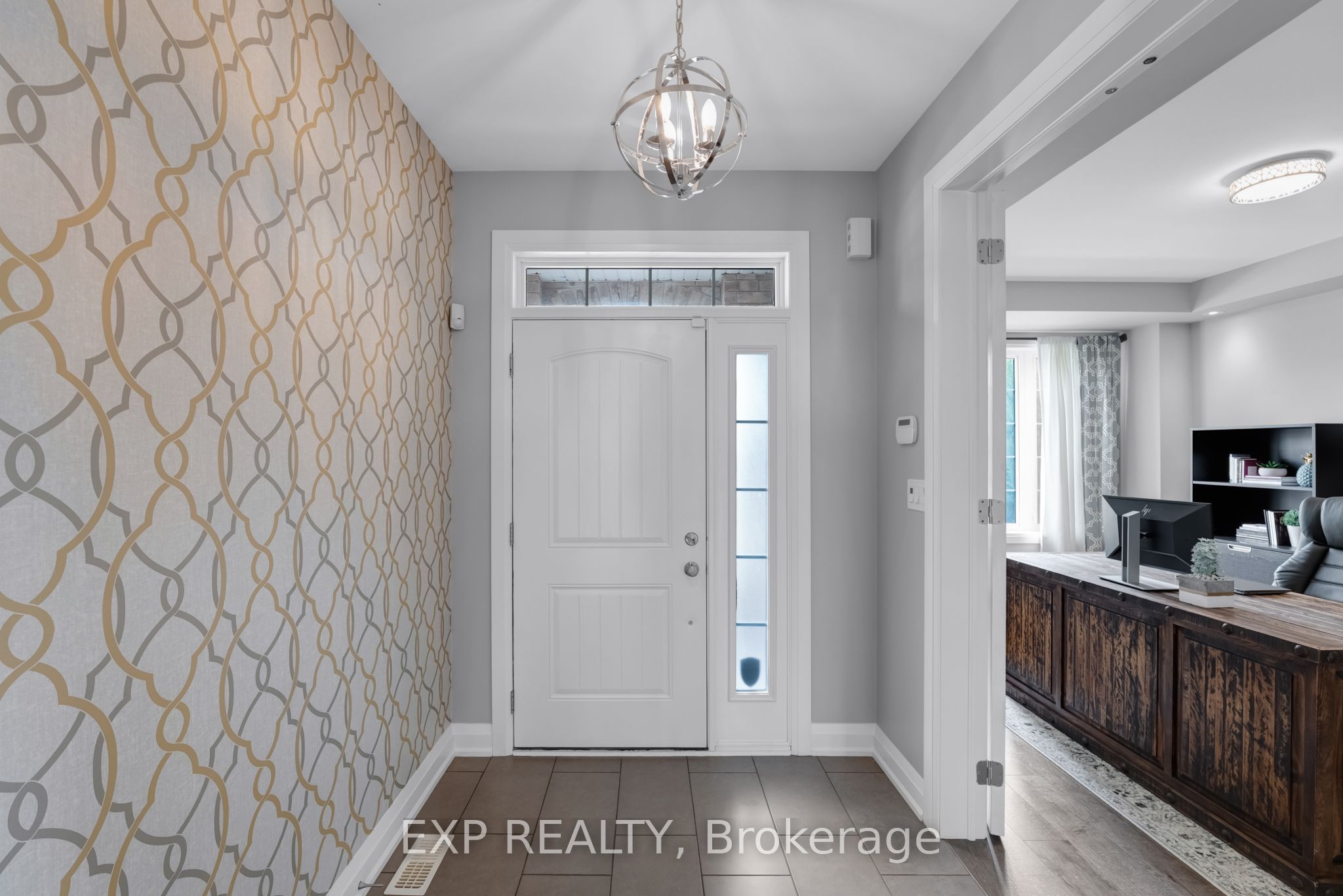 156 Degraaf Crescent