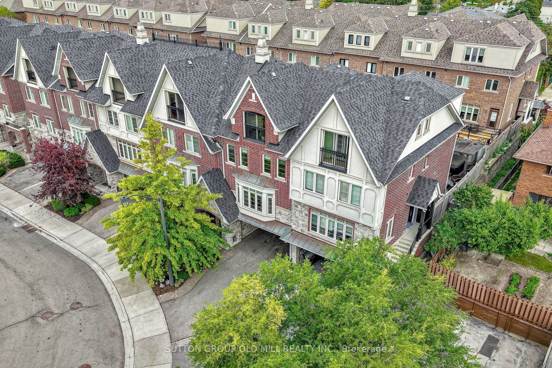 12 Gala Lane
