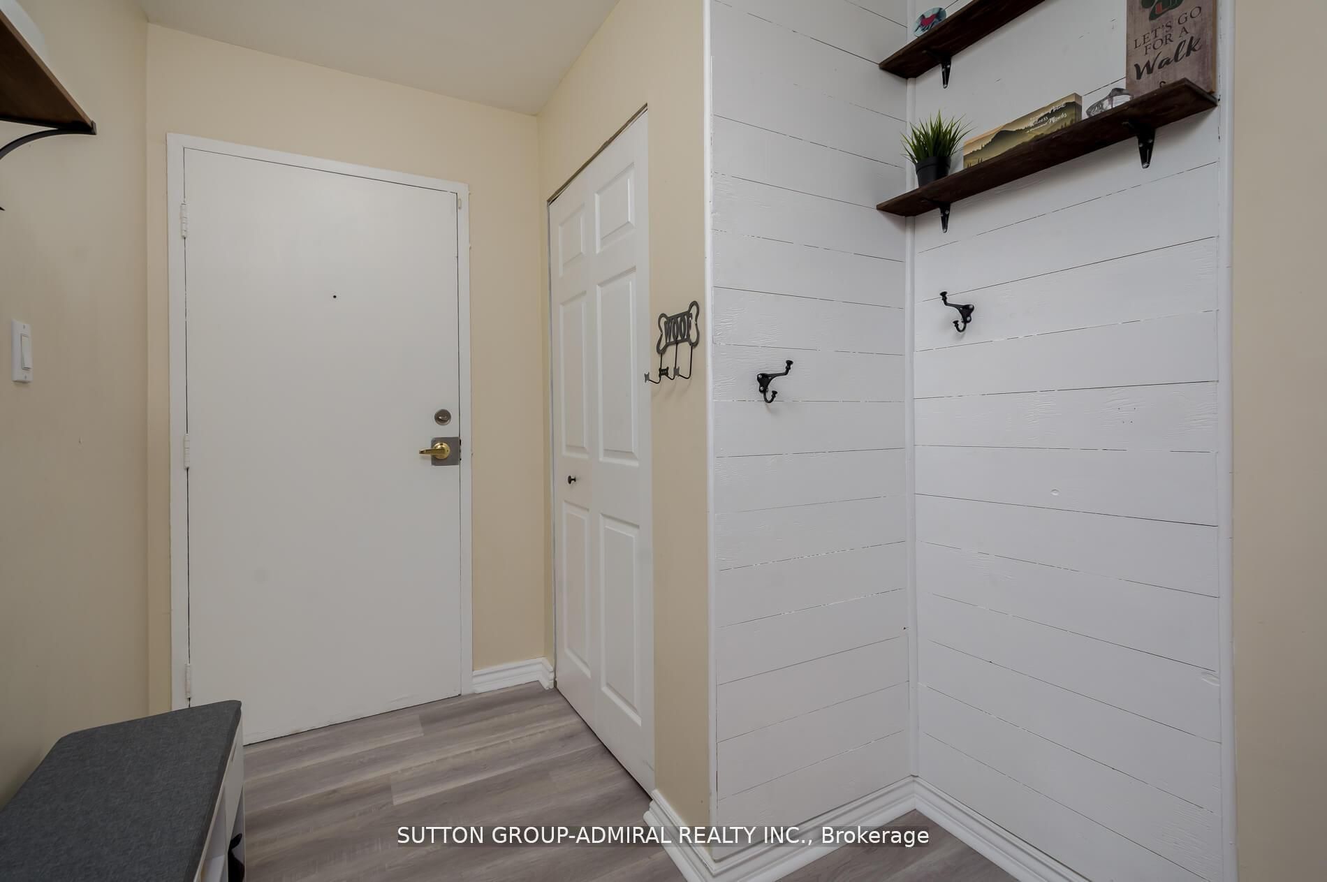 1300 Oxford Street 45