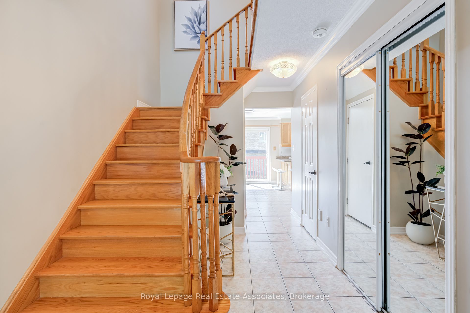5453 Middleport Crescent