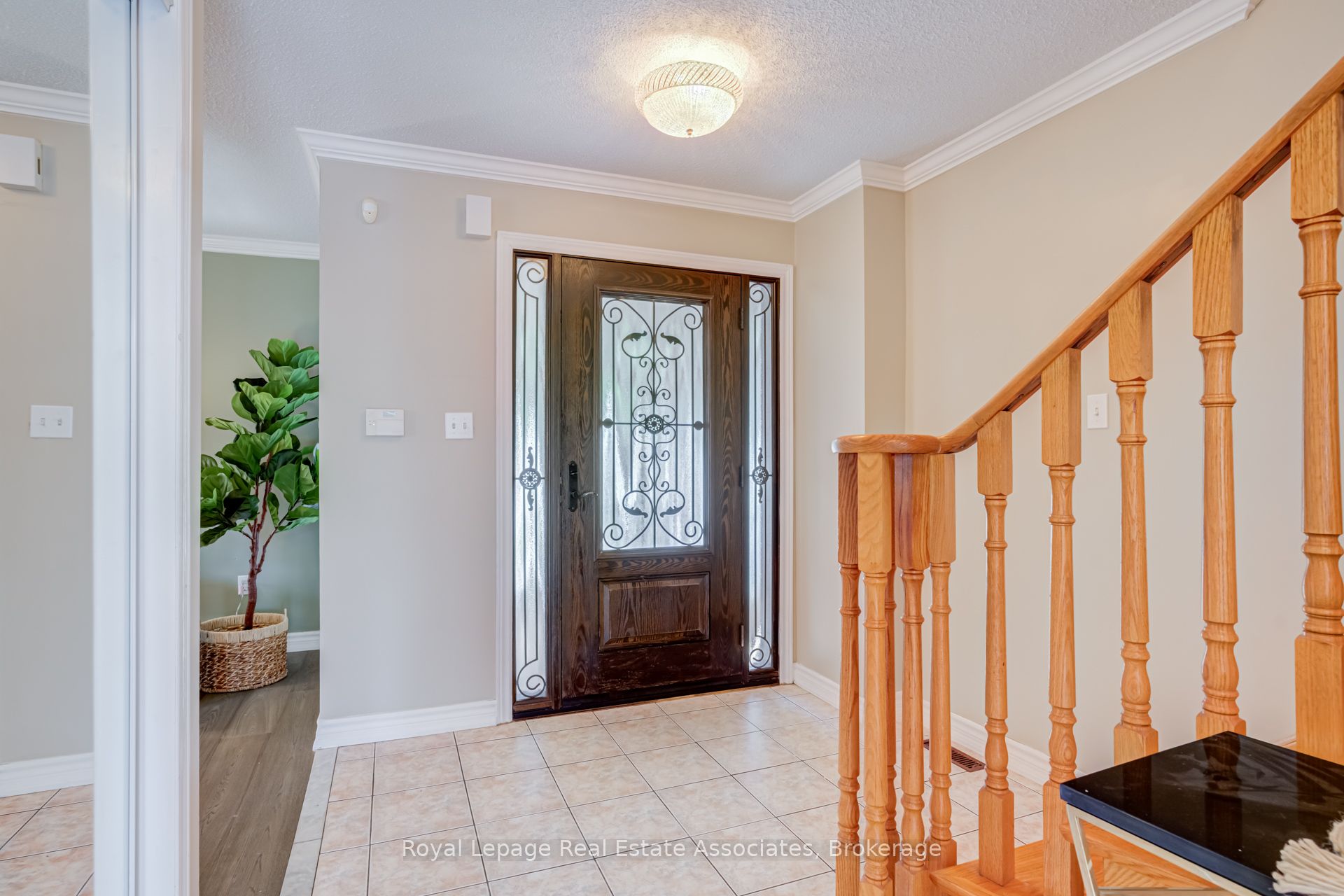 5453 Middleport Crescent