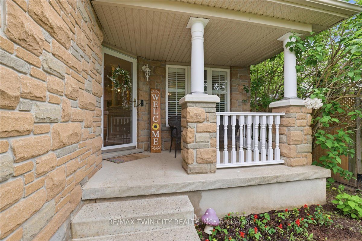 151 Decaro Crescent