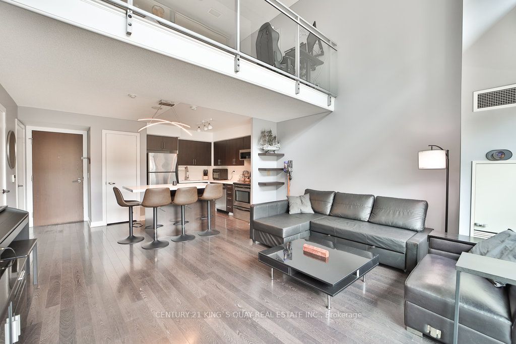 80 Western Battery Road 212