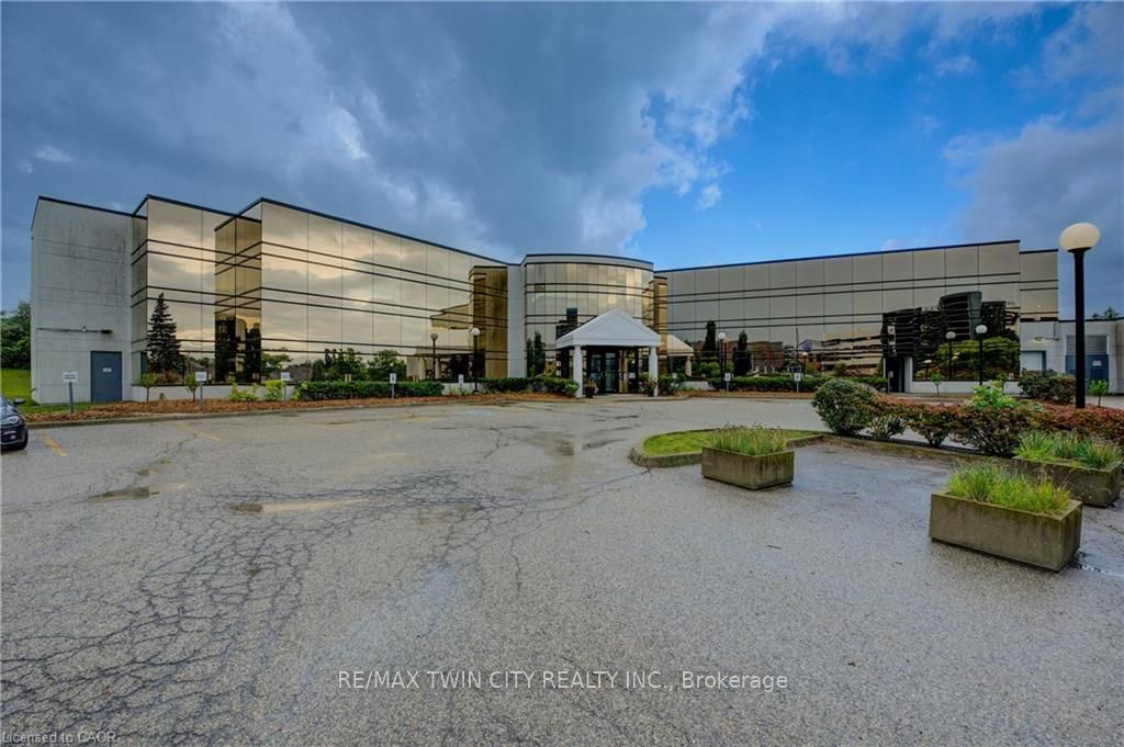 575 Riverbend Drive