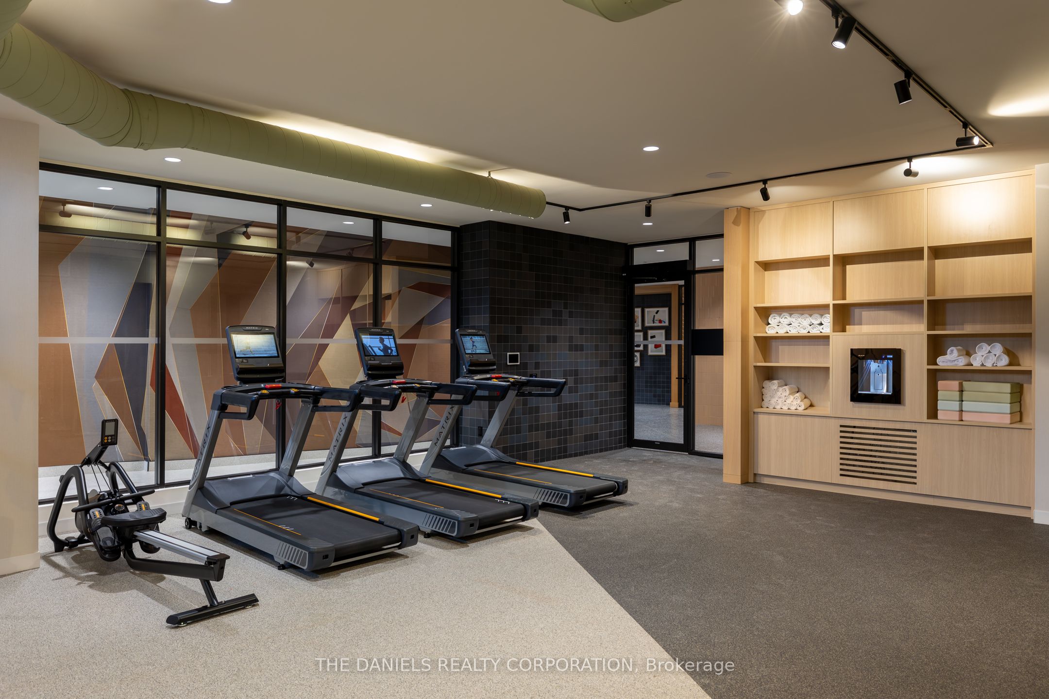 2495 Eglinton Avenue W 1303