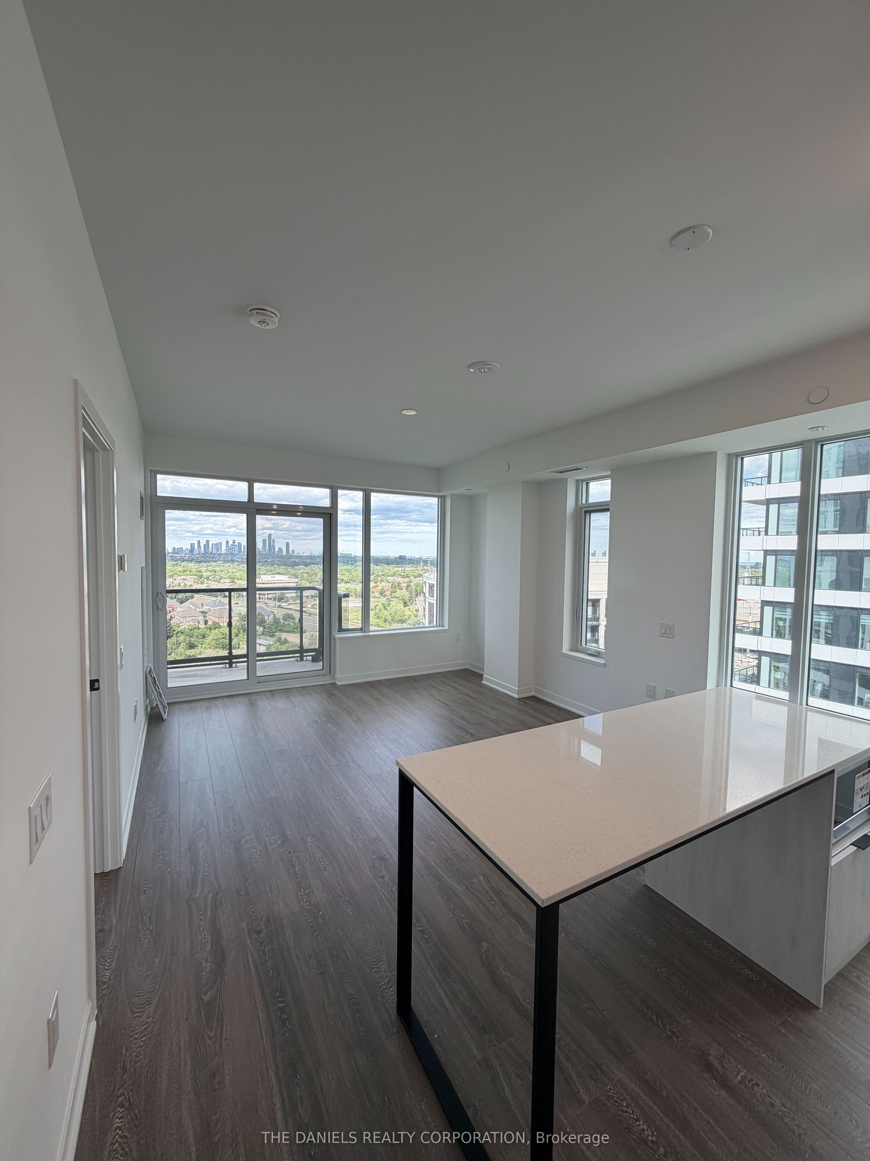 2495 Eglinton Avenue W 1303