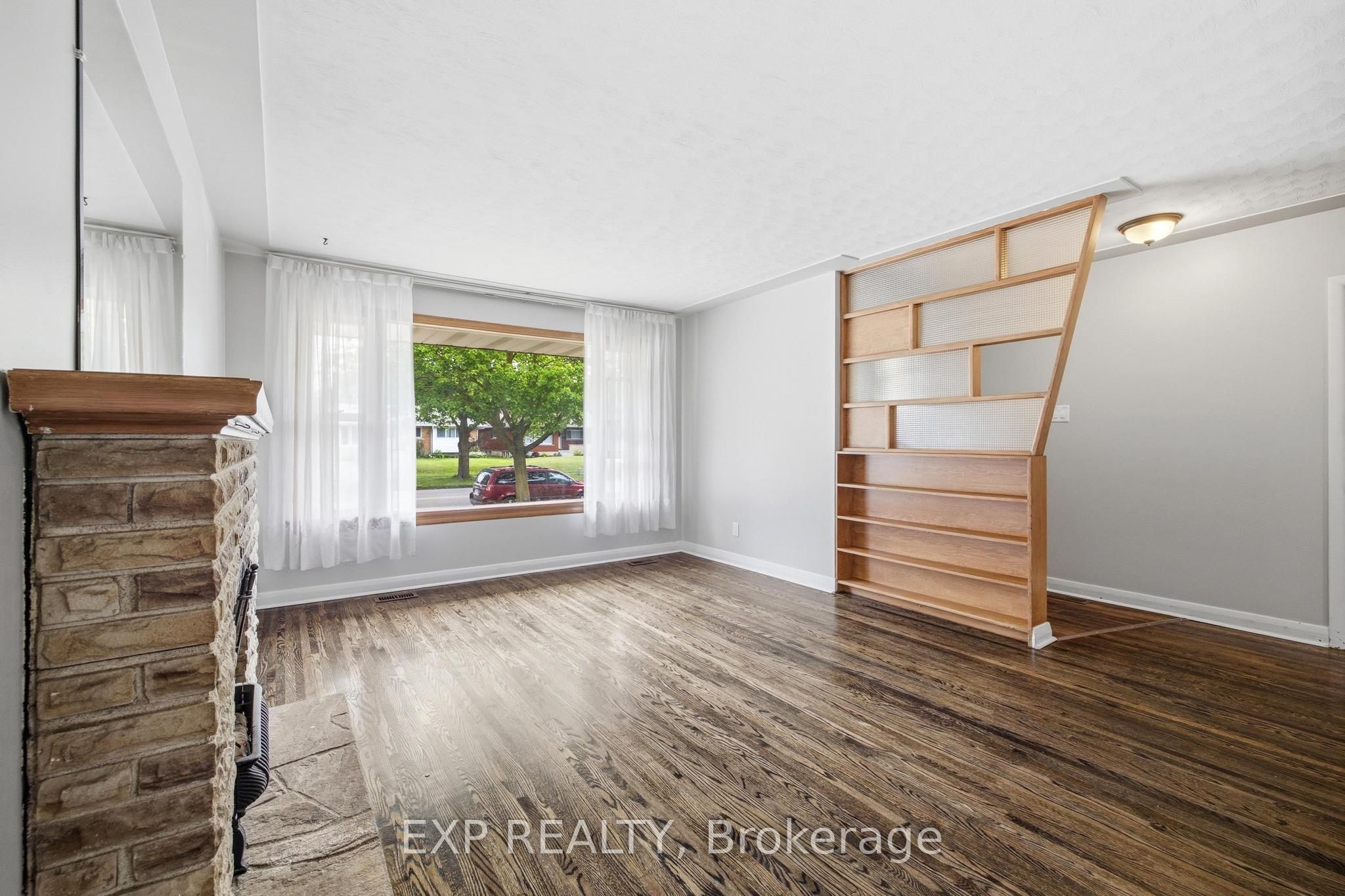 223 River Road E