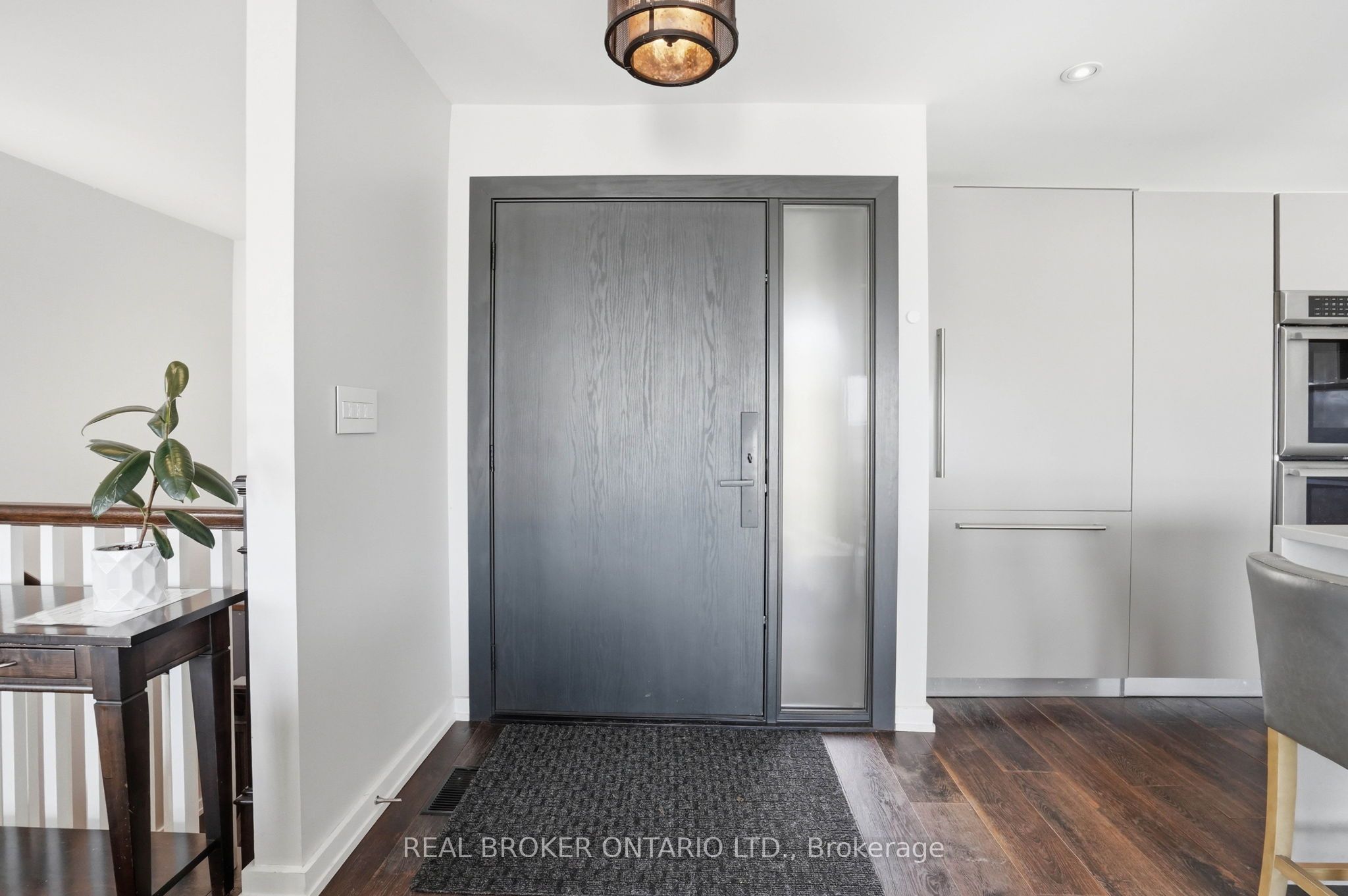 868 Danforth Place