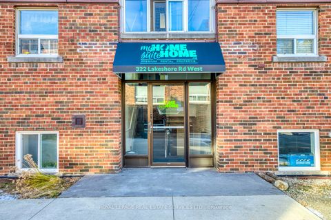 320 Lakeshore Road W Mississauga ON L5H 1G8