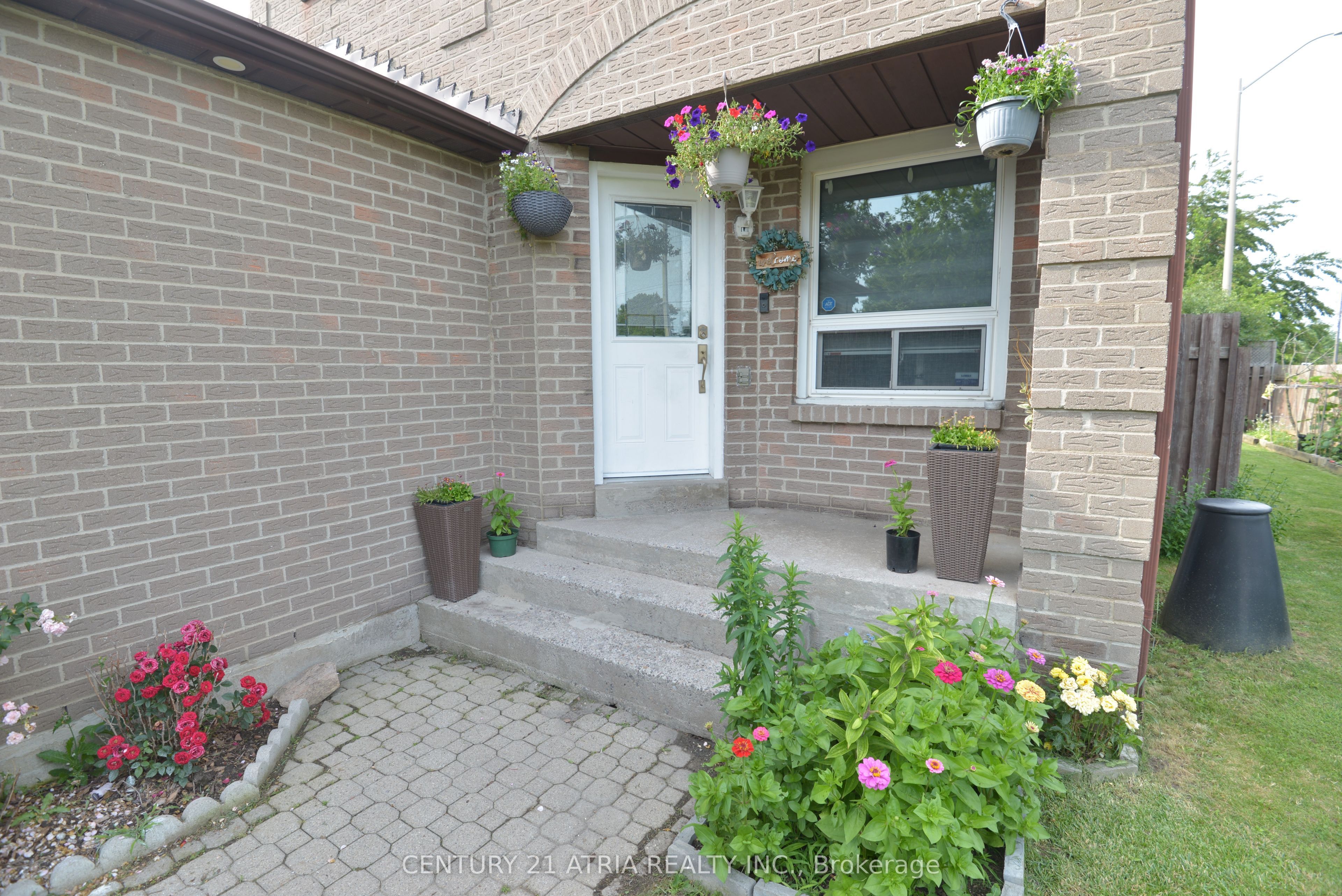 31 Carnelly Crescent