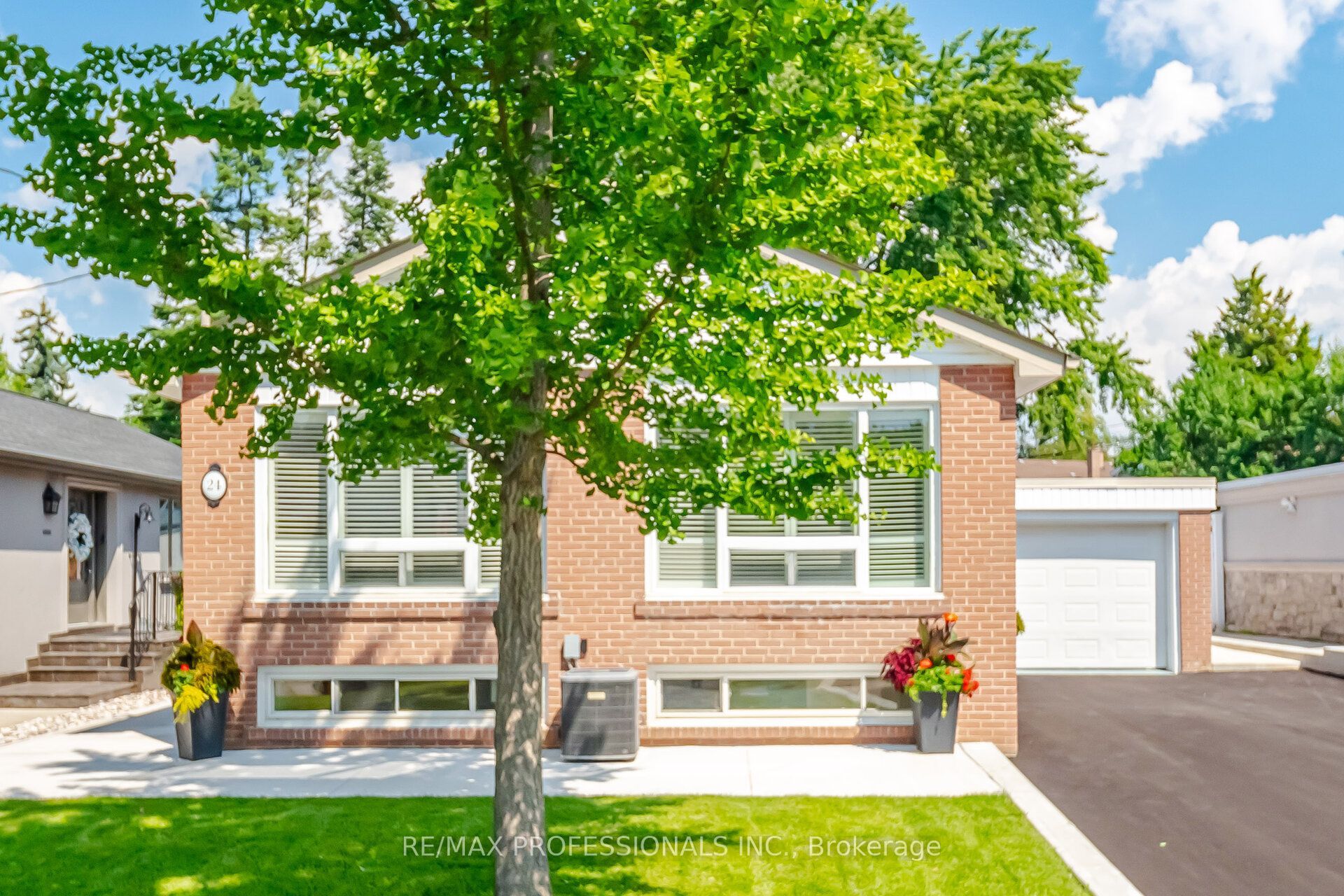 24 Millburn Drive
