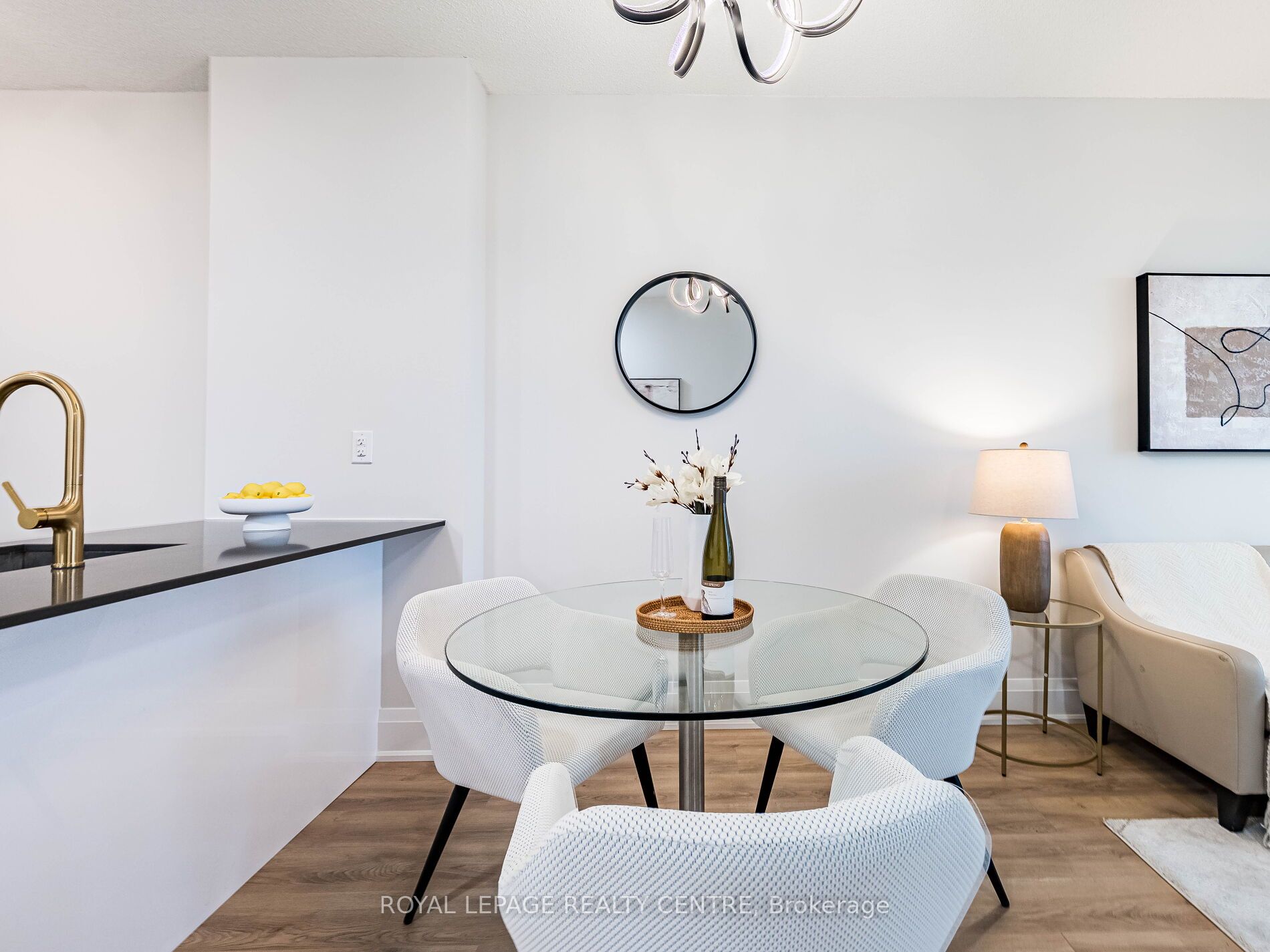 4011 Brickstone Mews 809