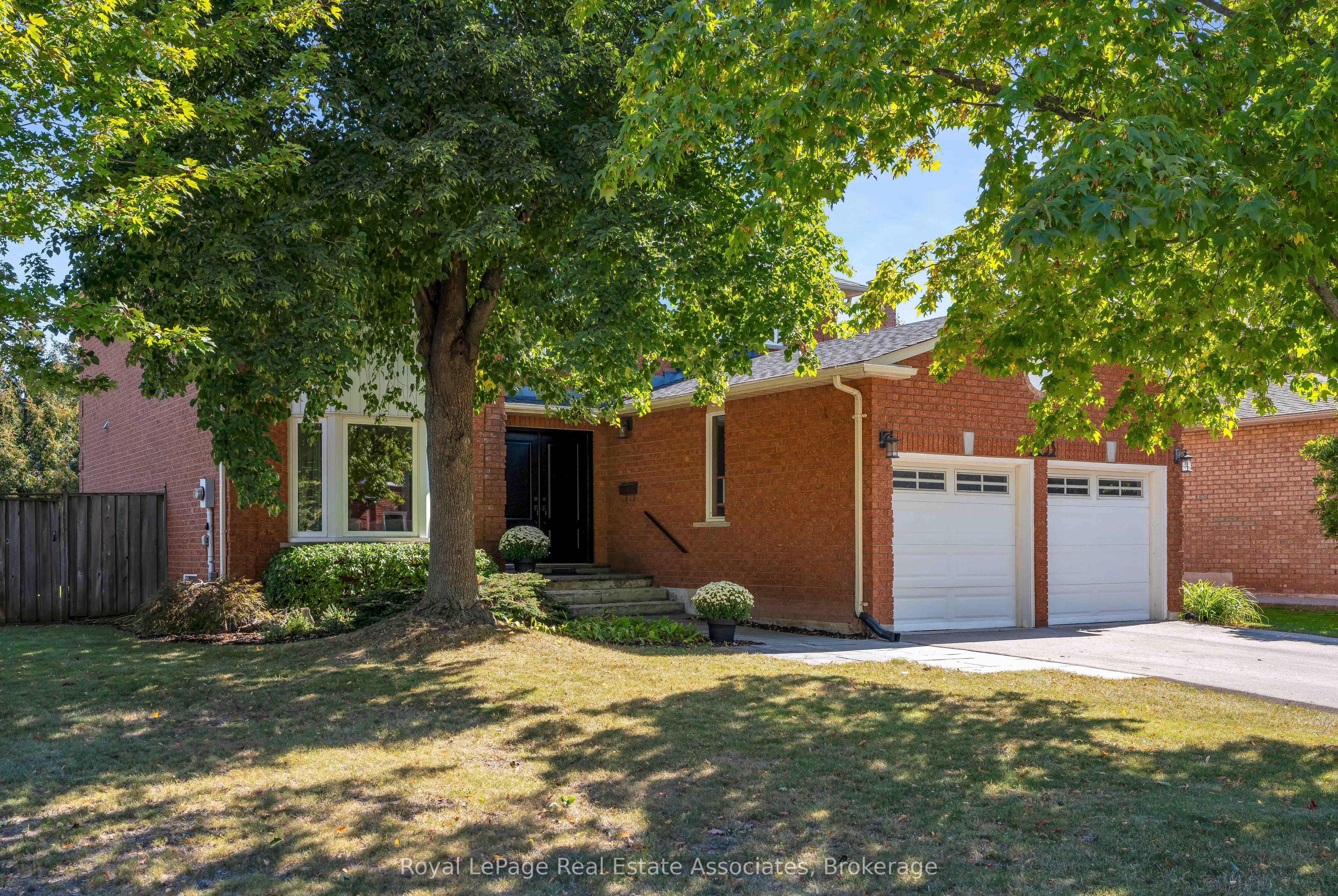 2253 Towne Boulevard