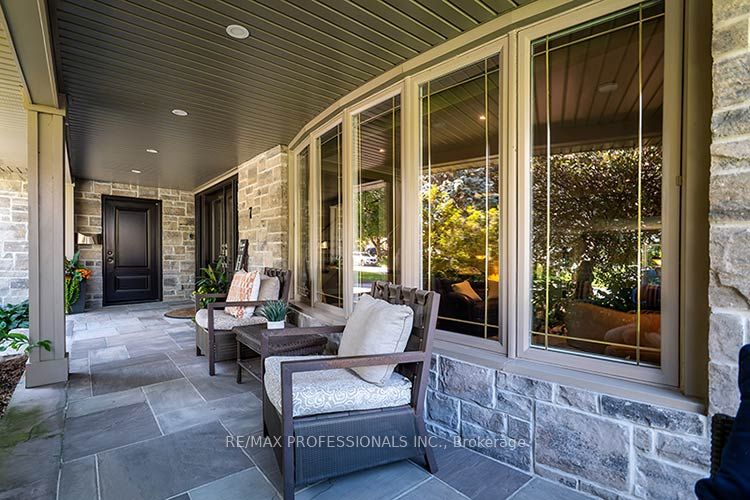 7 Treeline Court