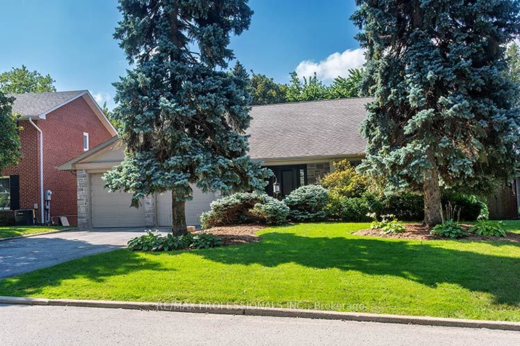 7 Treeline Court