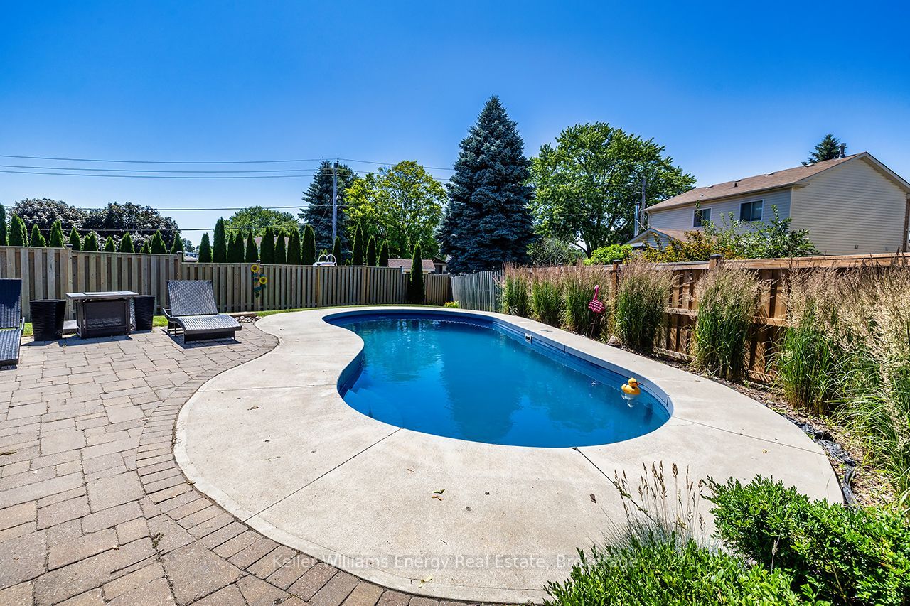 329 Challenger Court