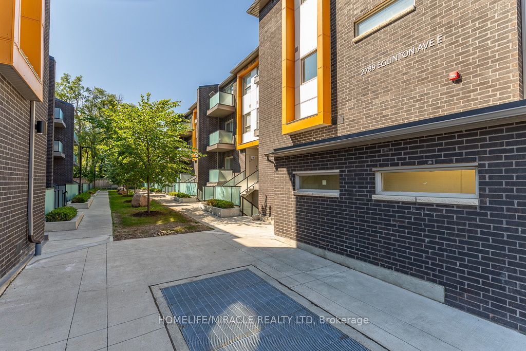2789 Eglinton Avenue 413