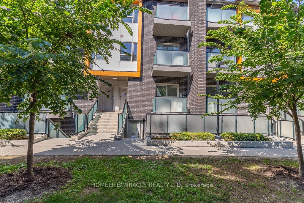 2789 Eglinton Avenue 413