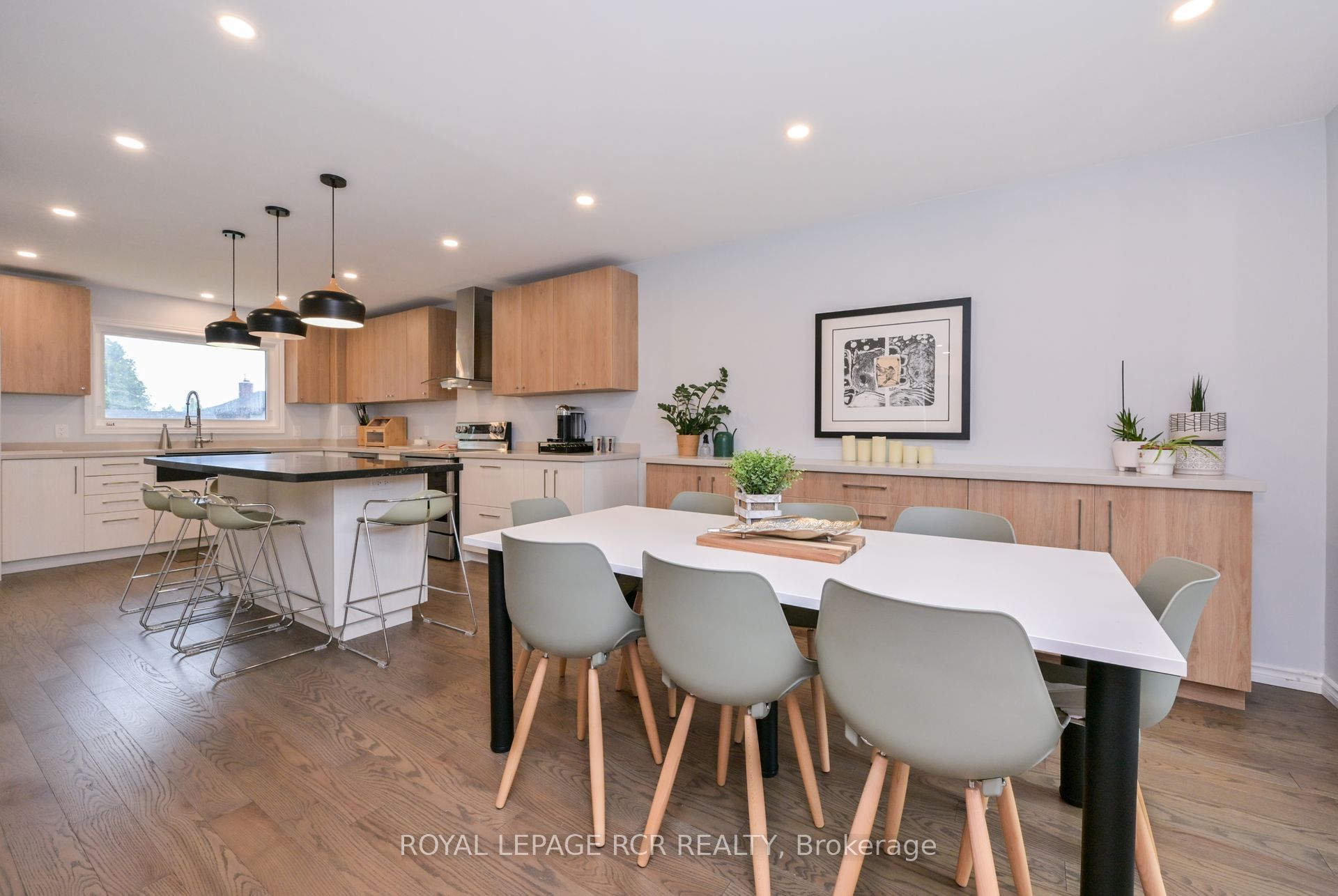230 Beechfield Crescent