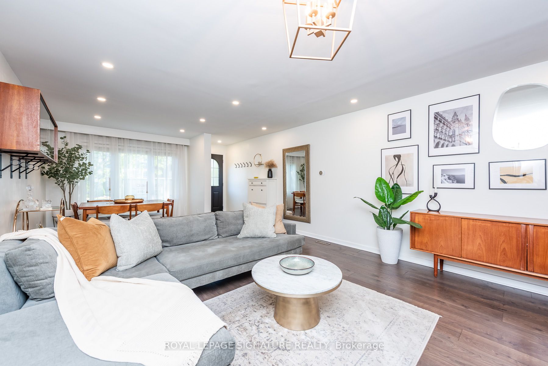48 McRoberts Avenue