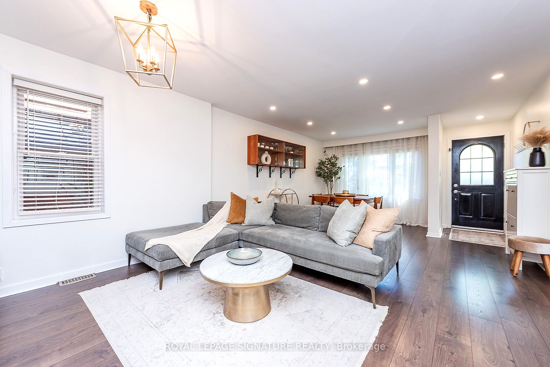 48 McRoberts Avenue