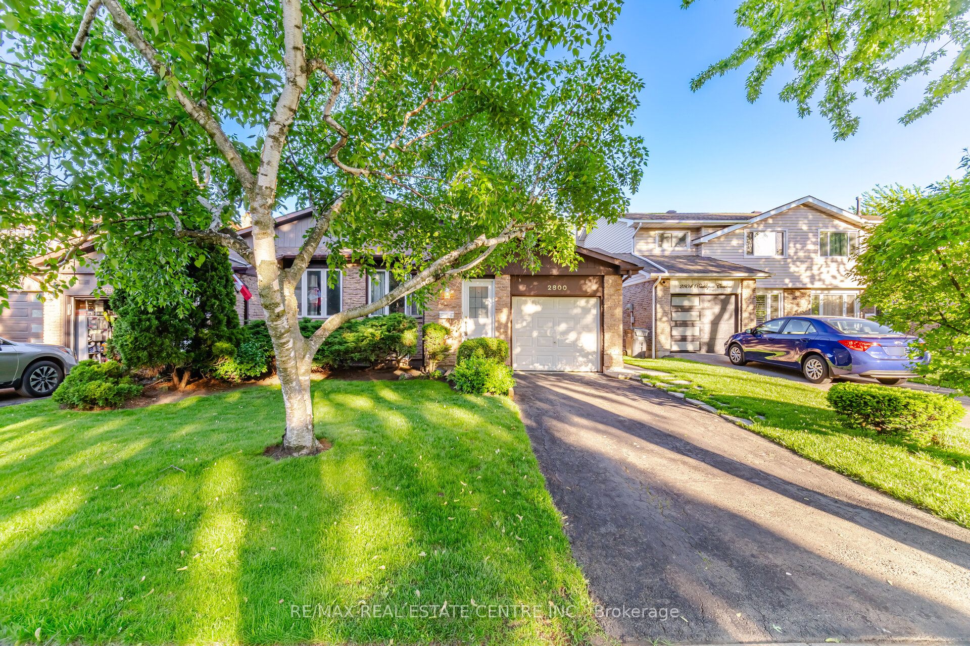 2800 Bucklepost Crescent