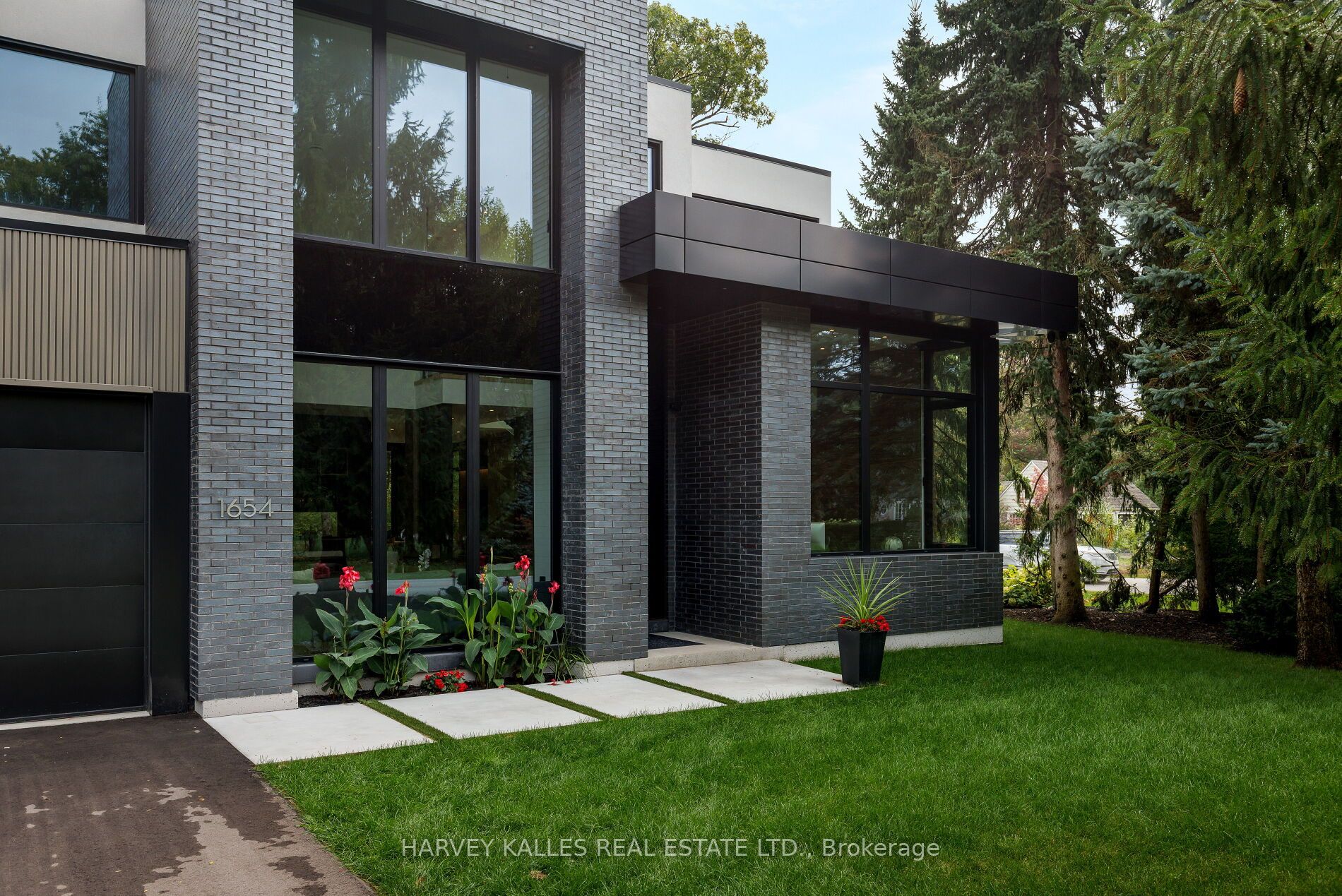 1654 Birchwood Drive