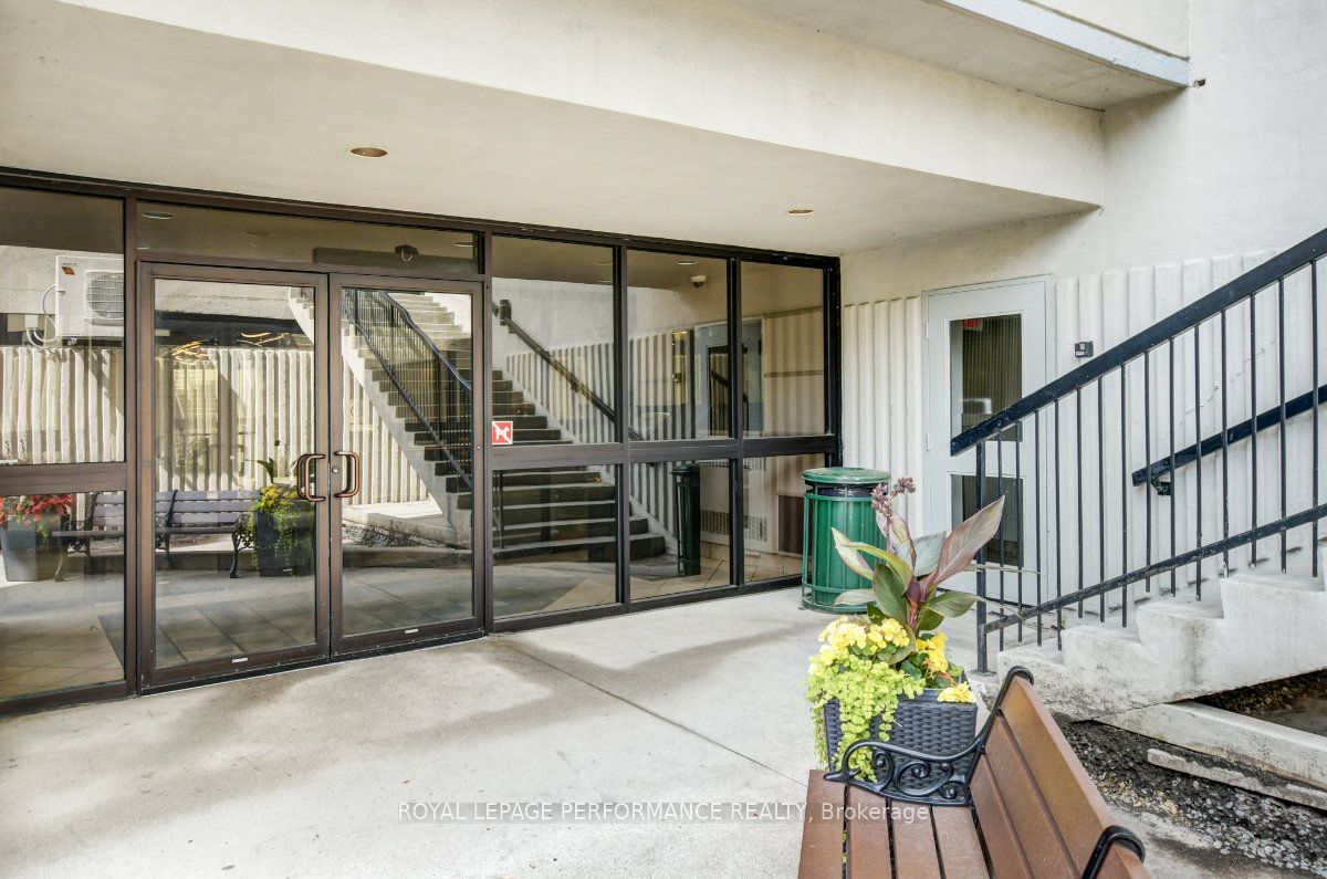 158C Mcarthur Avenue 708