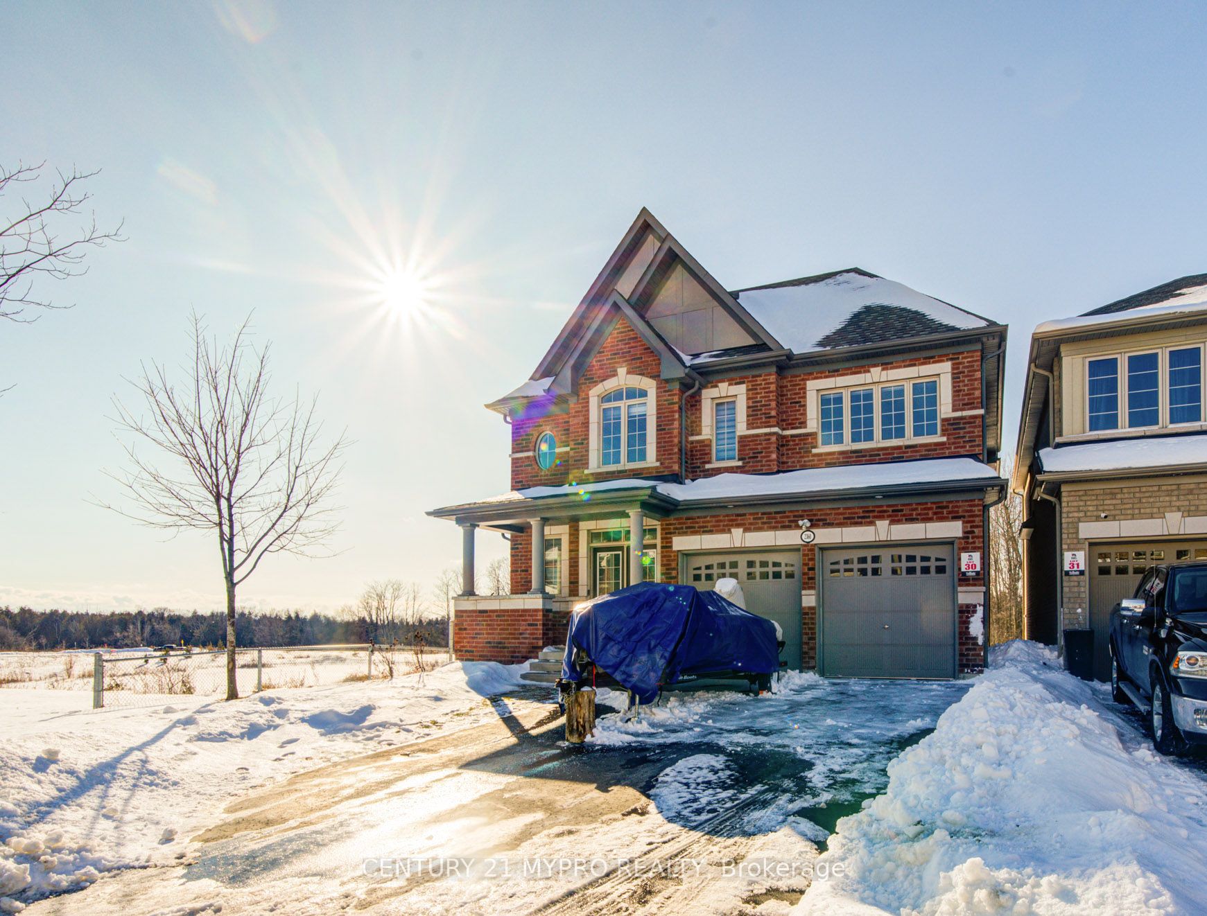 2360 Dress Circle Crescent