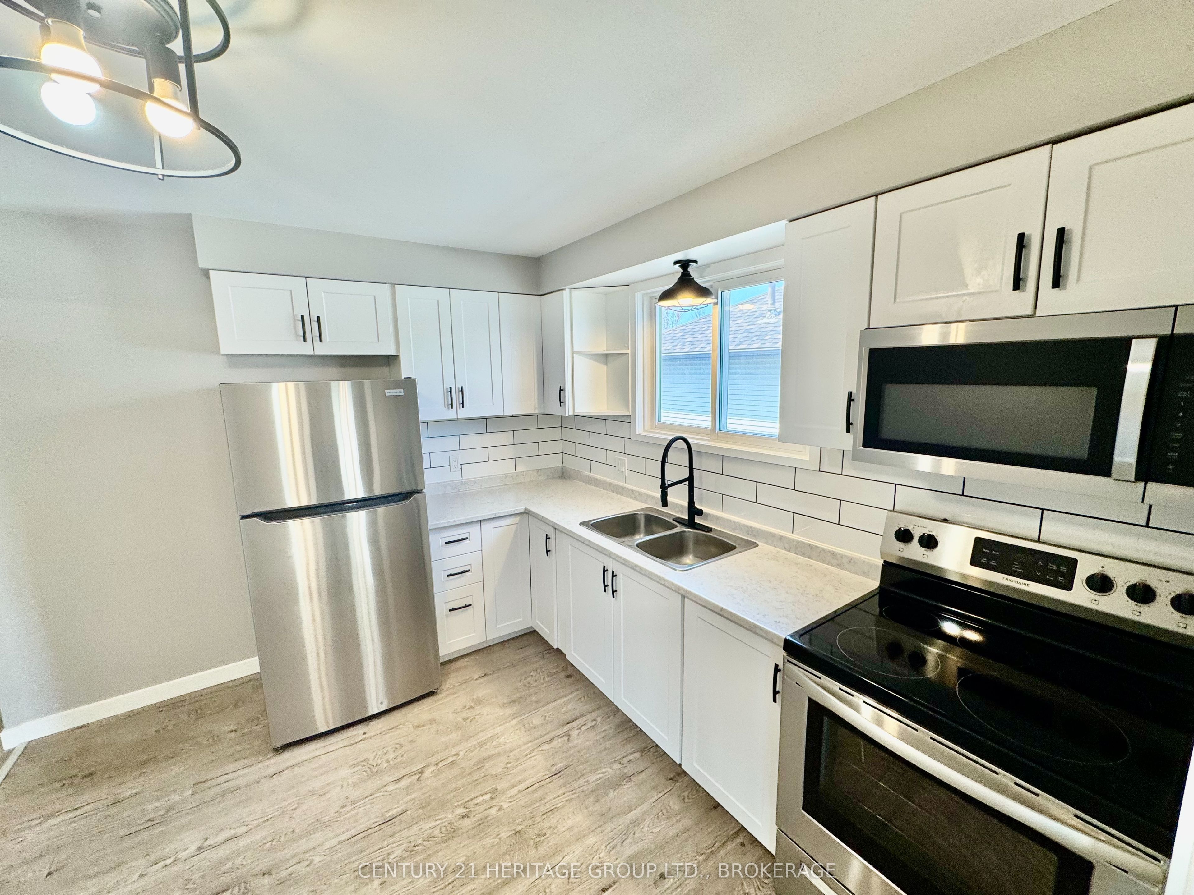 356 Owens Crescent