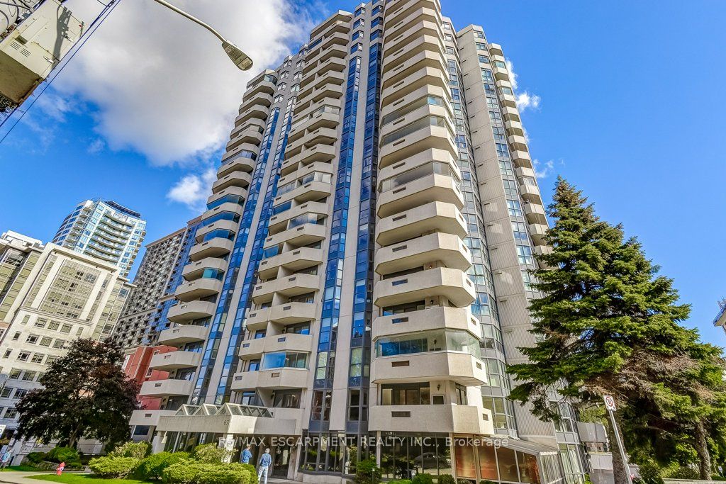 67 CAROLINE Street S 9D