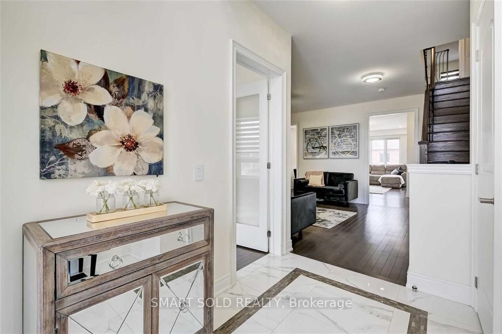 207 Walter English Drive