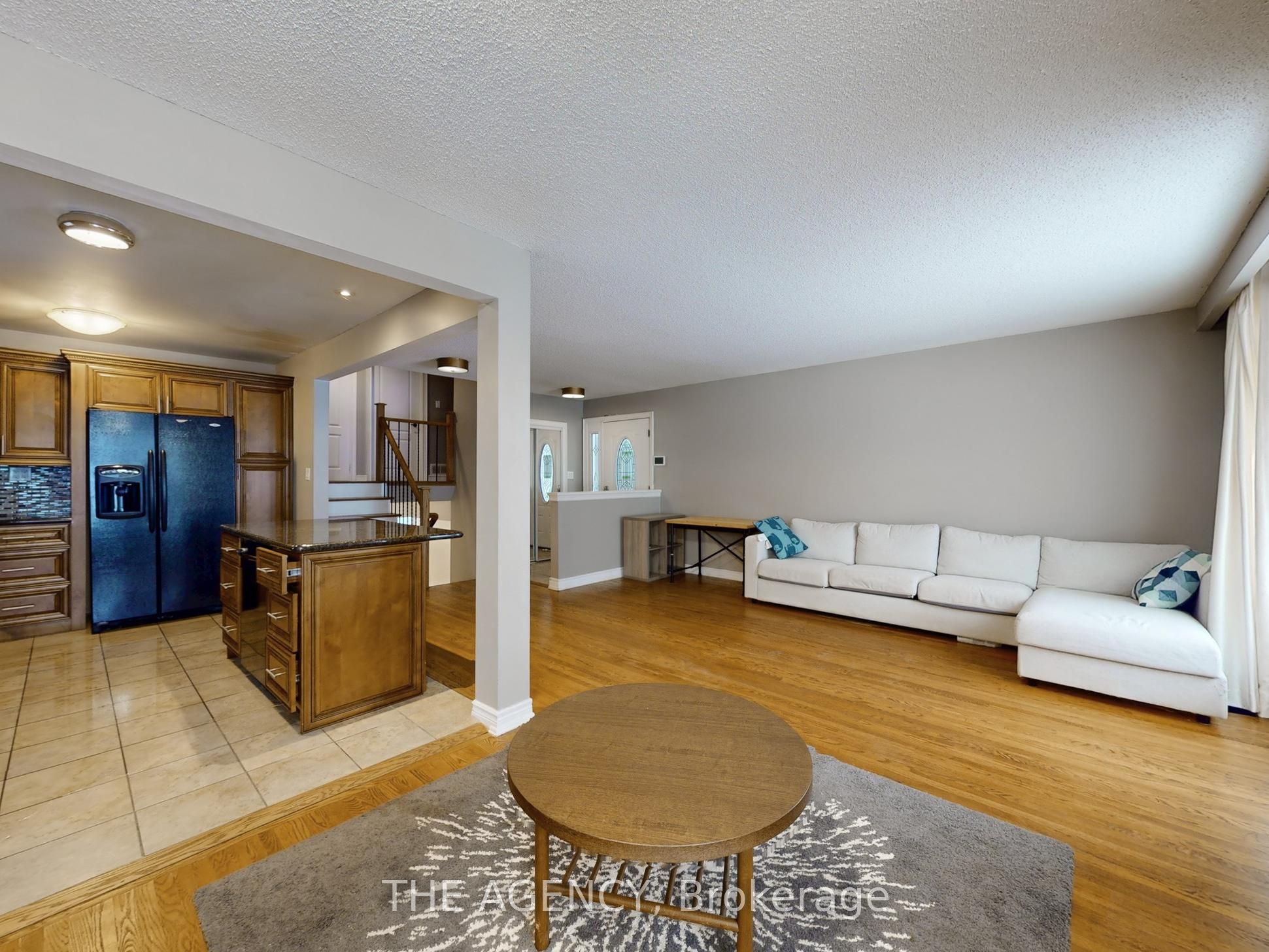 54 Manorglen Crescent