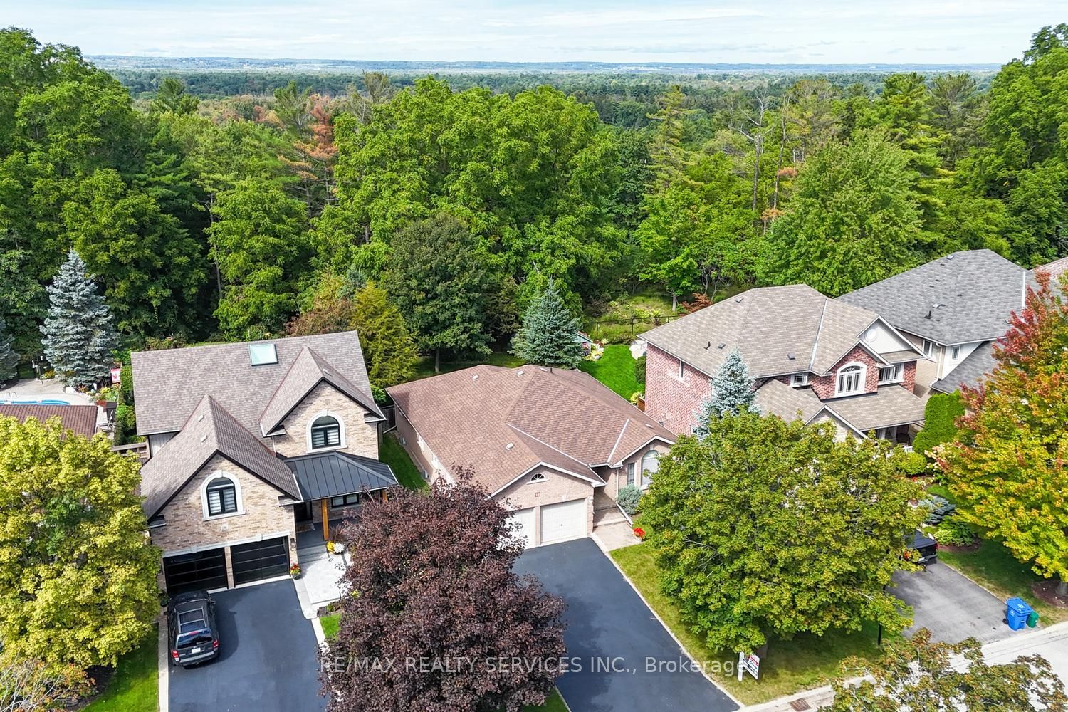 10 Brent Road