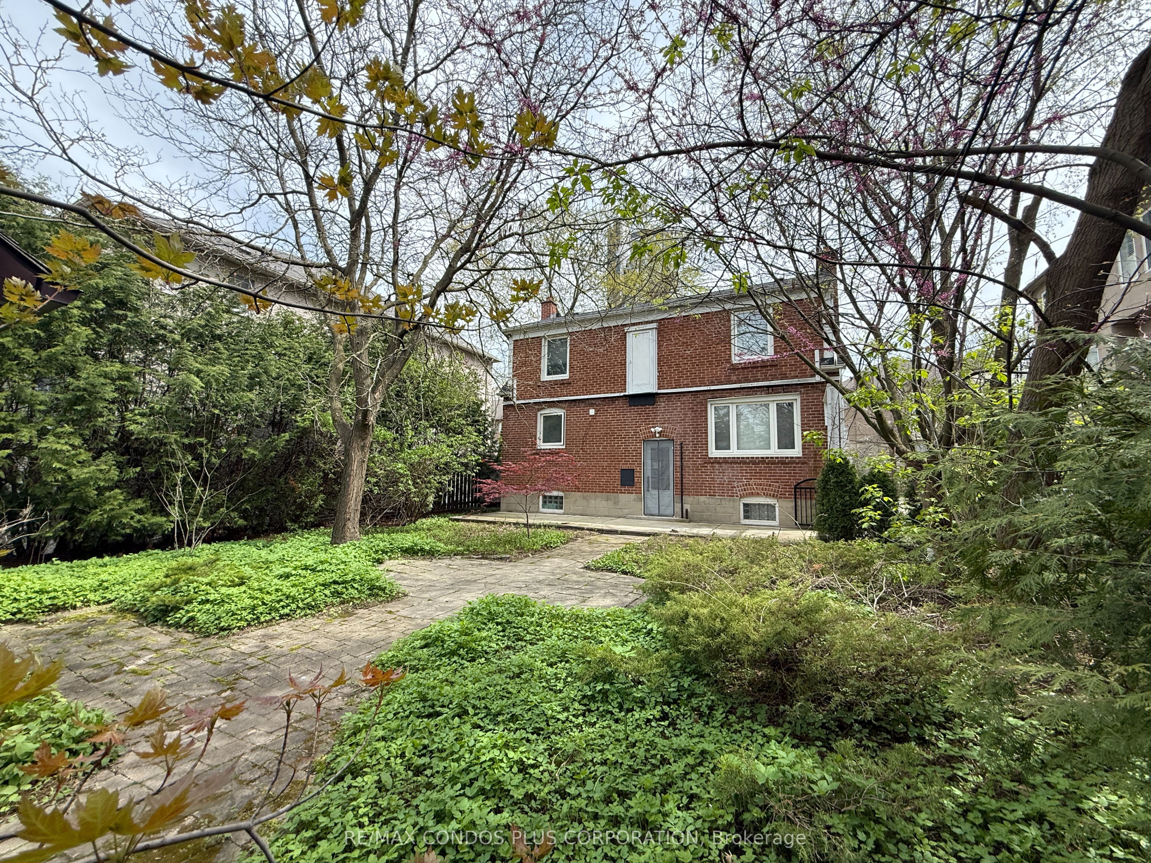 78 Spring Garden Avenue