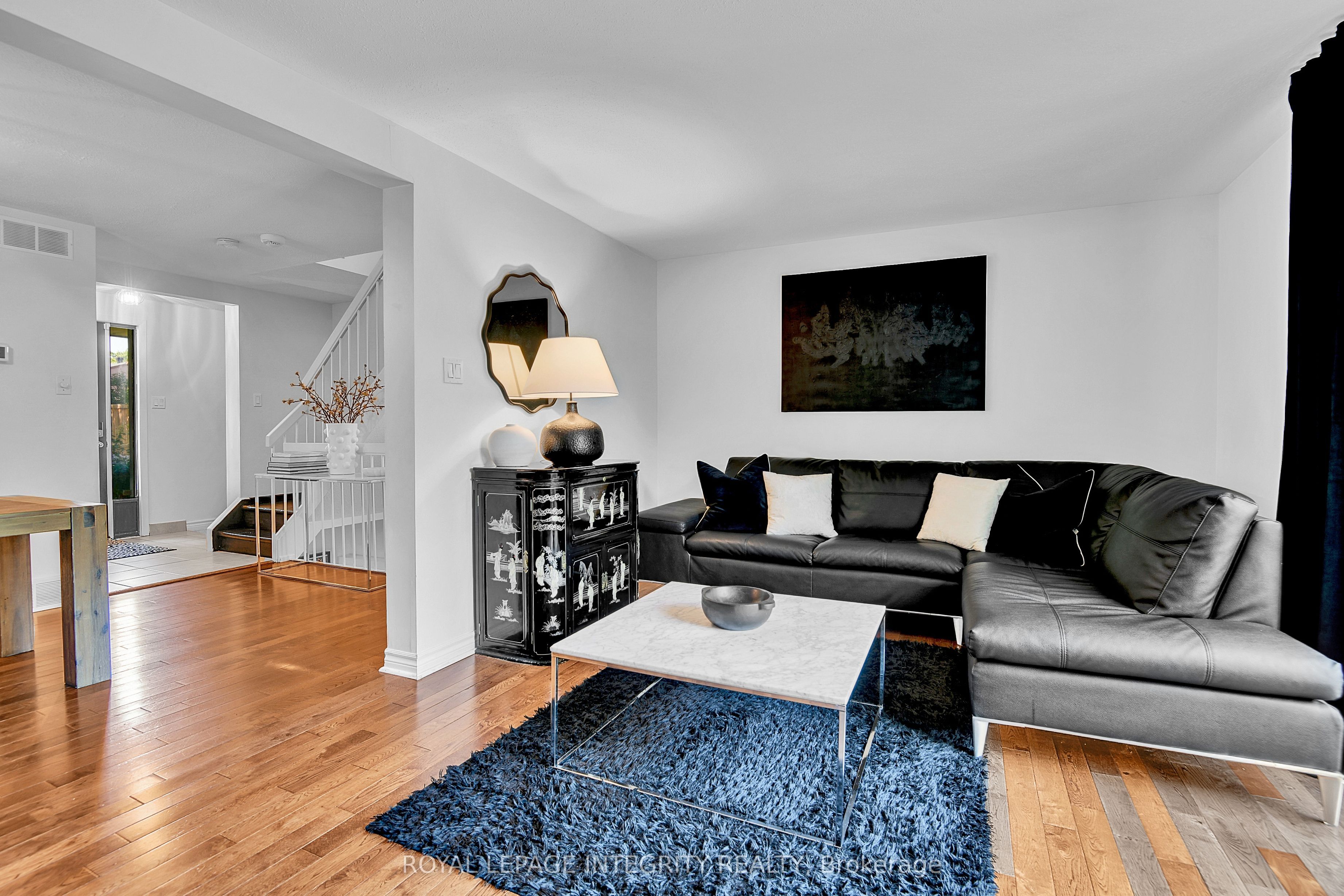 209 SHERWAY Drive