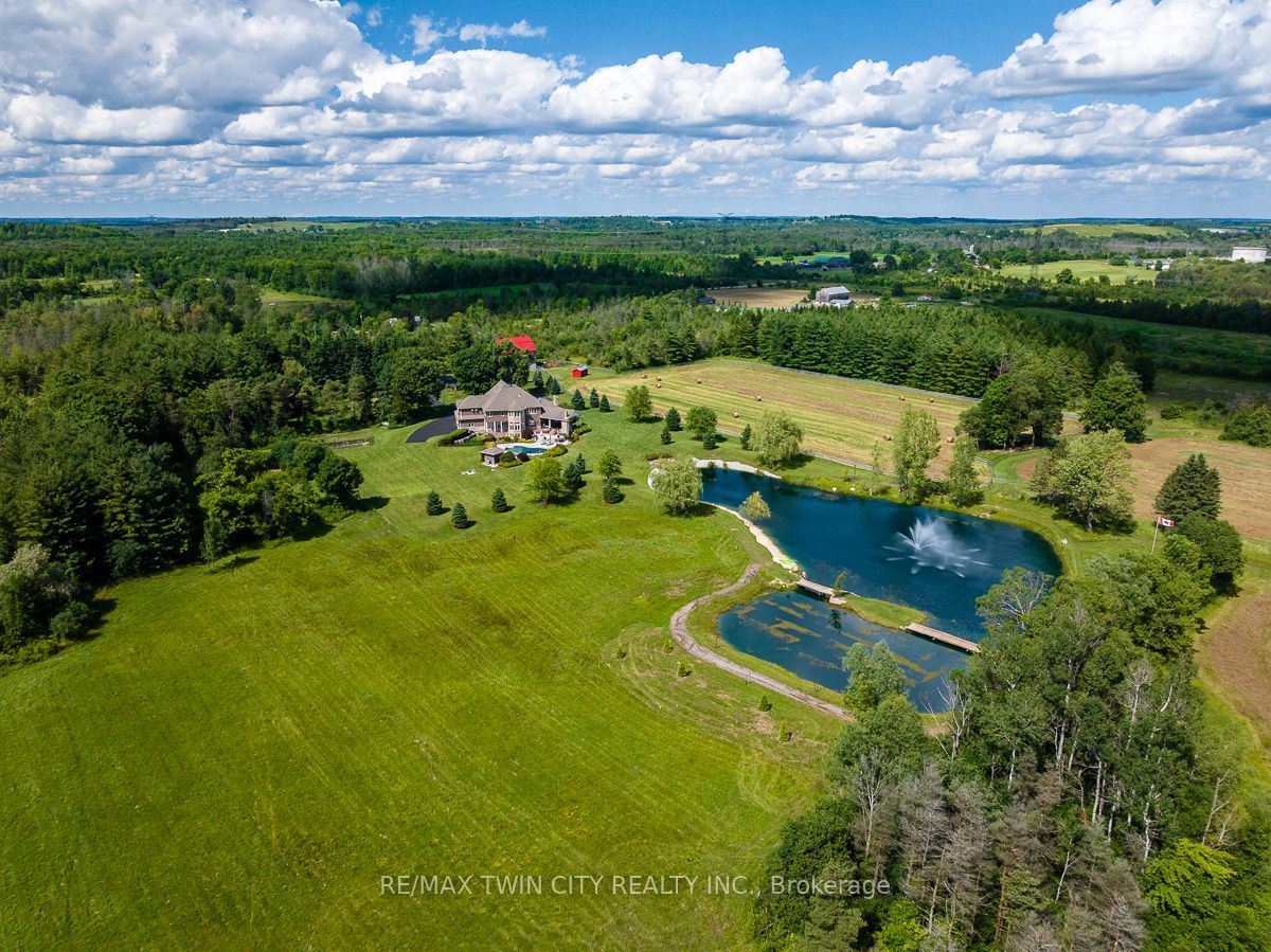 1532 6th Concession Road W