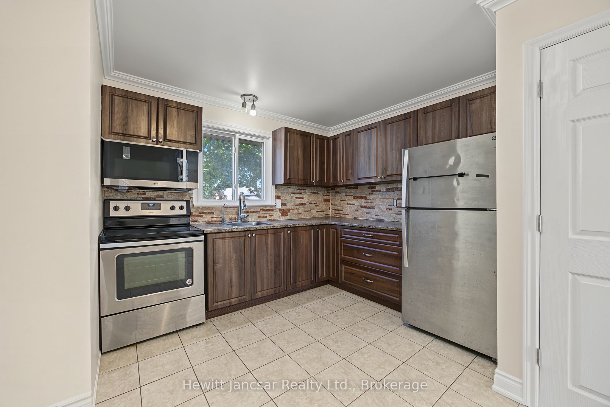 125 Bay Street 7