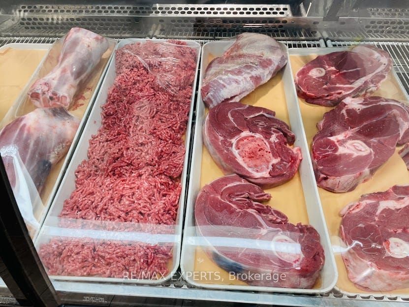 157 dundas street east N/A E 6