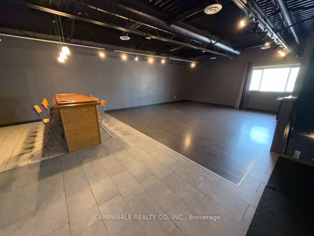 5470 Canotek Road 34